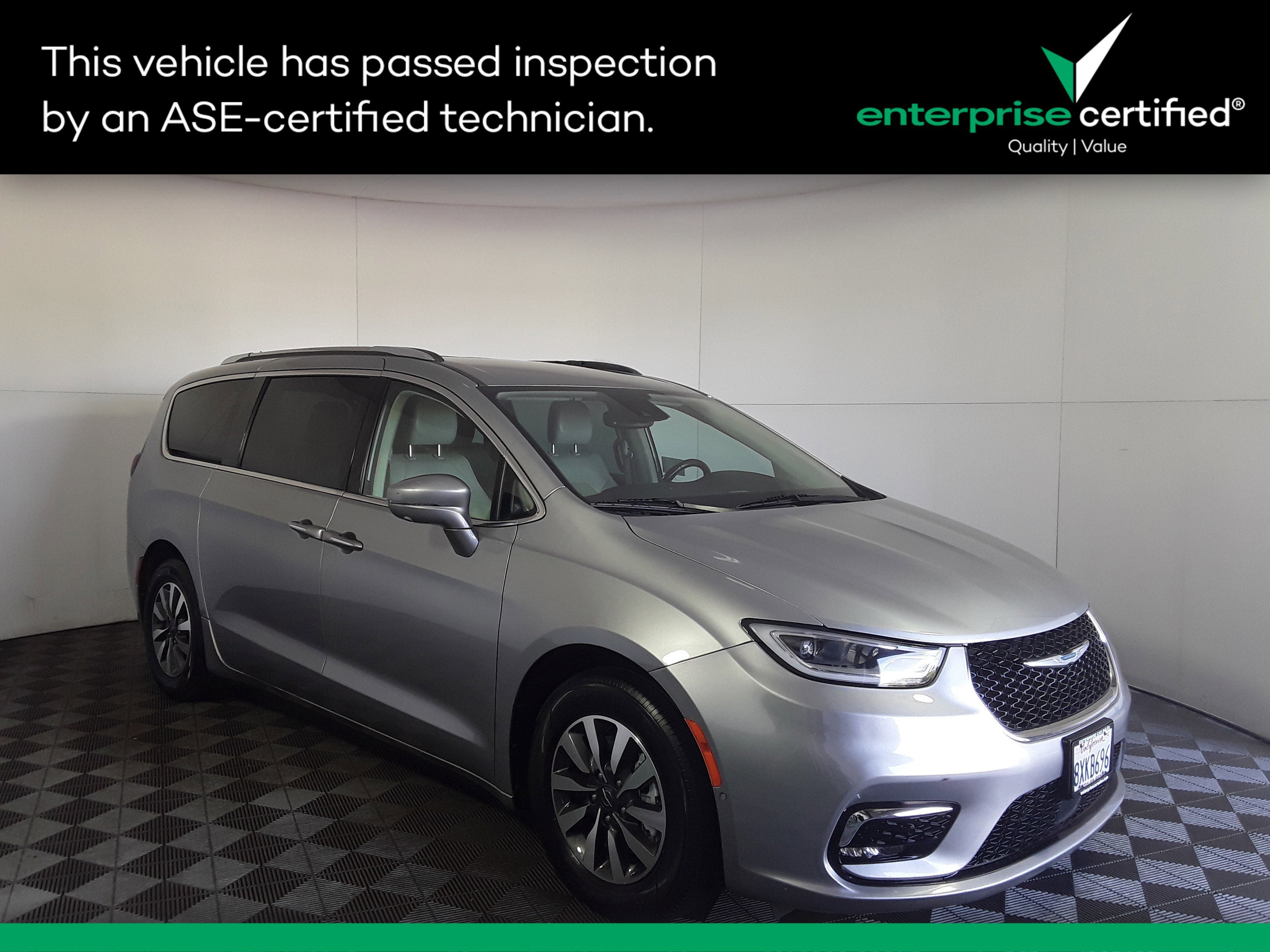 2021 Chrysler Pacifica Hybrid Touring L FWD
