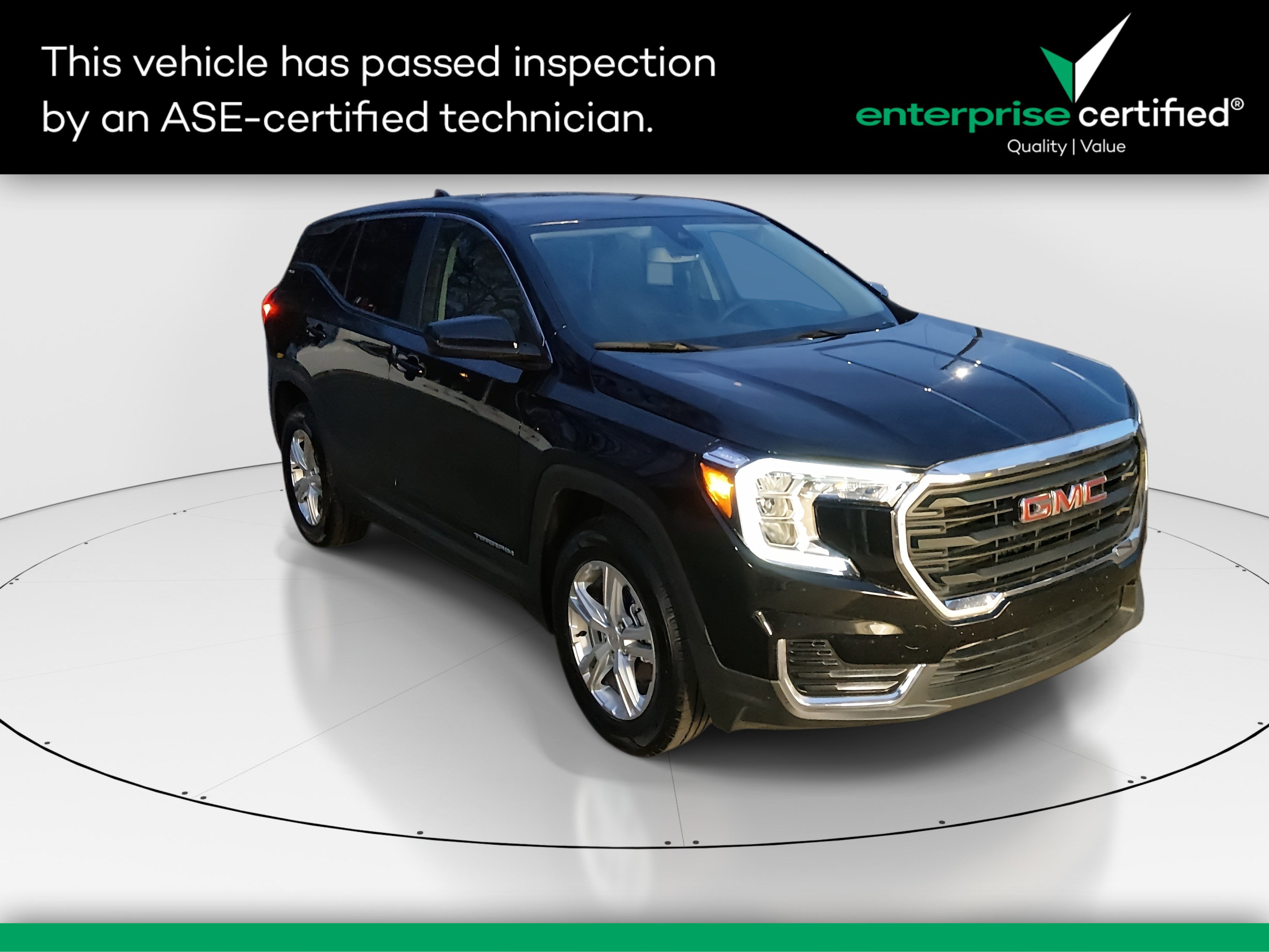 2024 GMC Terrain SLE's photo
