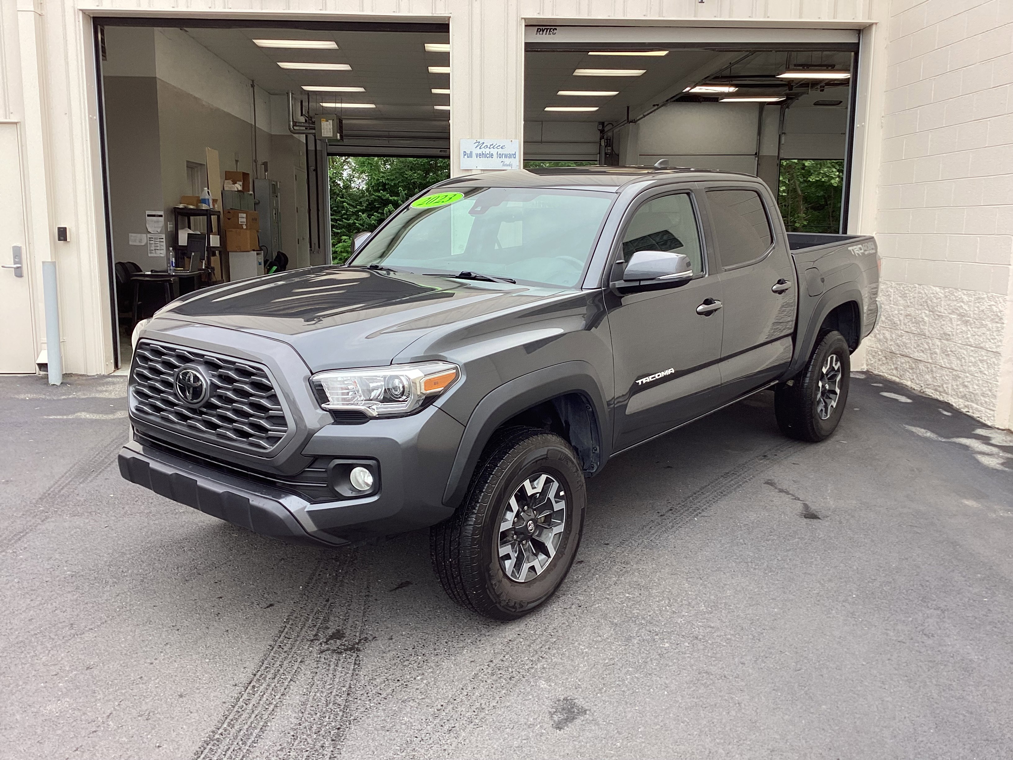2023 Toyota Tacoma 4WD TRD Off Road Double Cab 5' Bed V6 AT