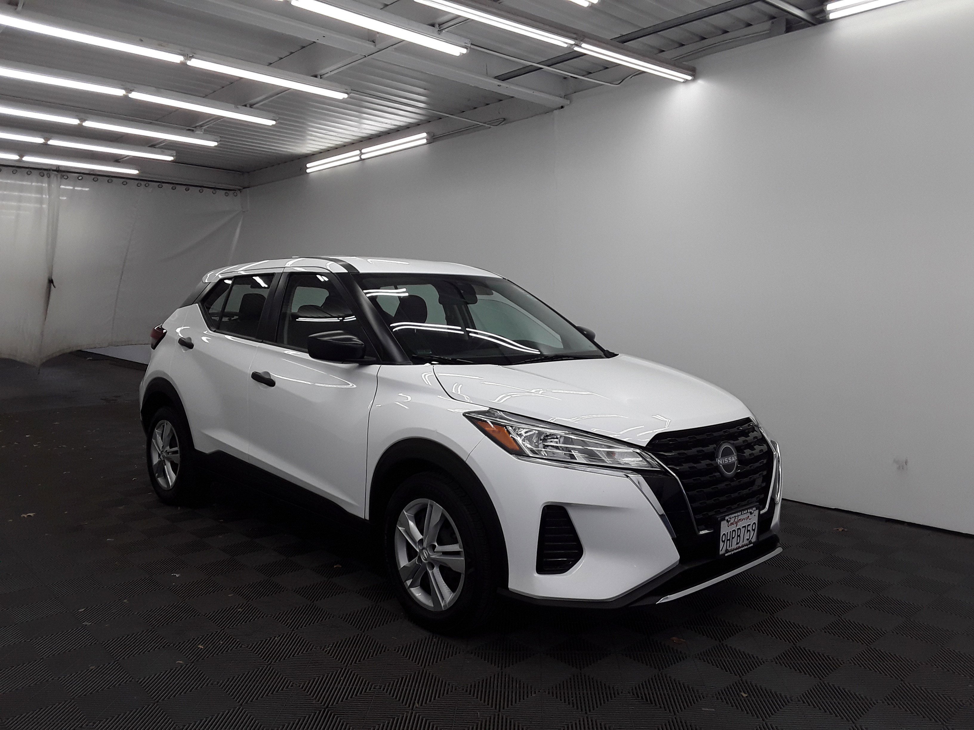 2023 Nissan Kicks S FWD