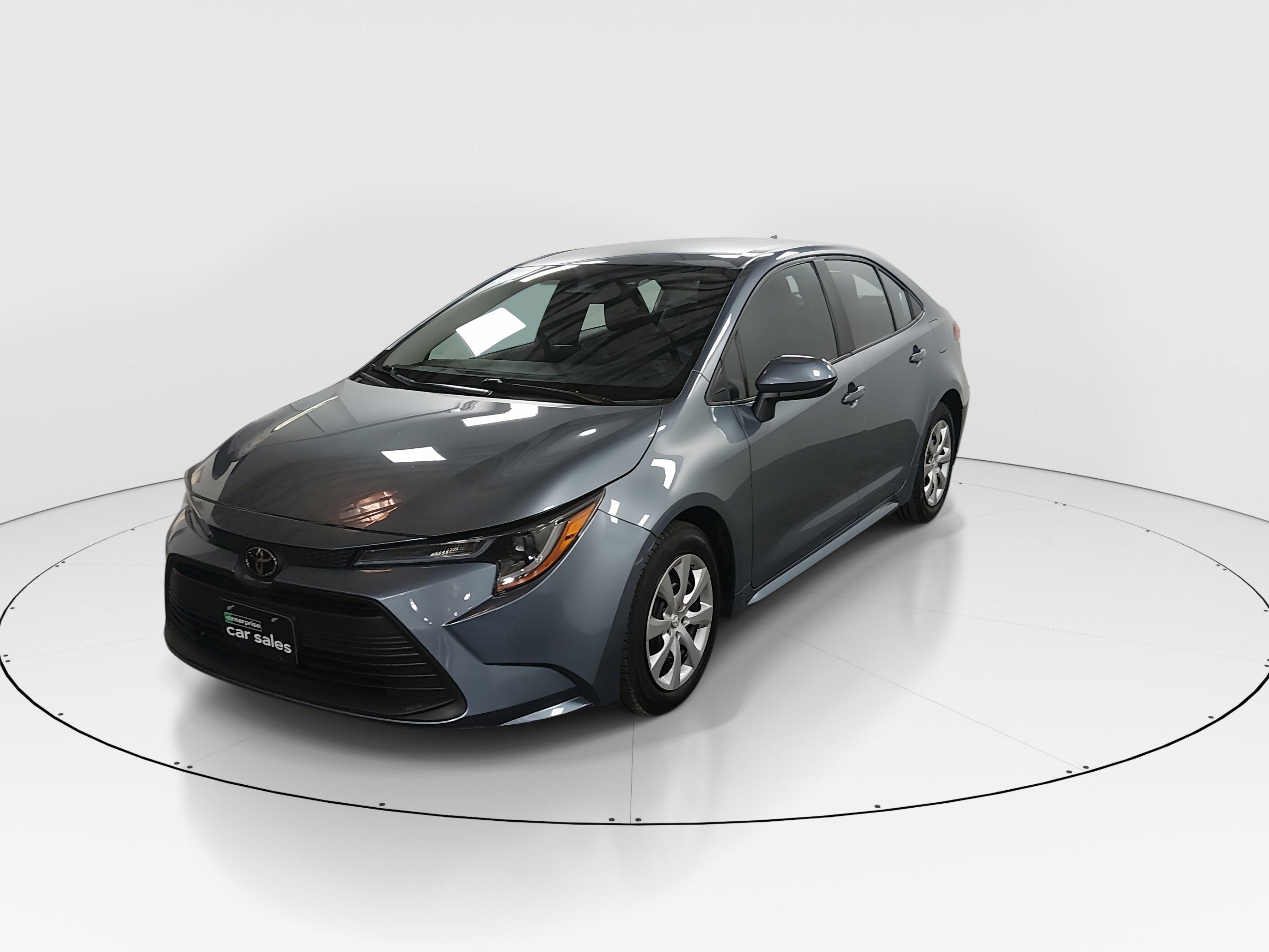 2024 Toyota Corolla LE - Photo 3