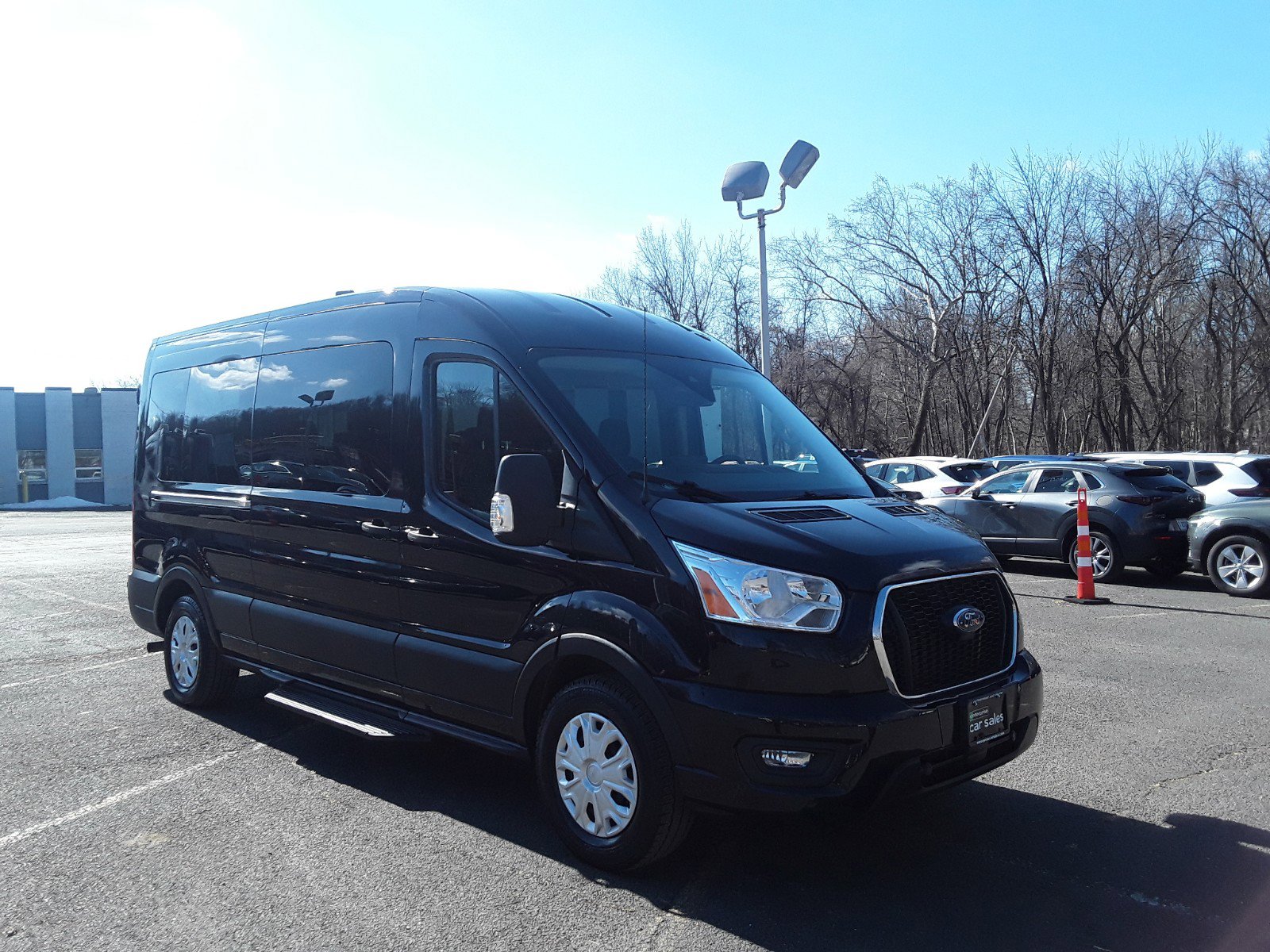 2022 Ford Transit Passenger Wagon T-350 148