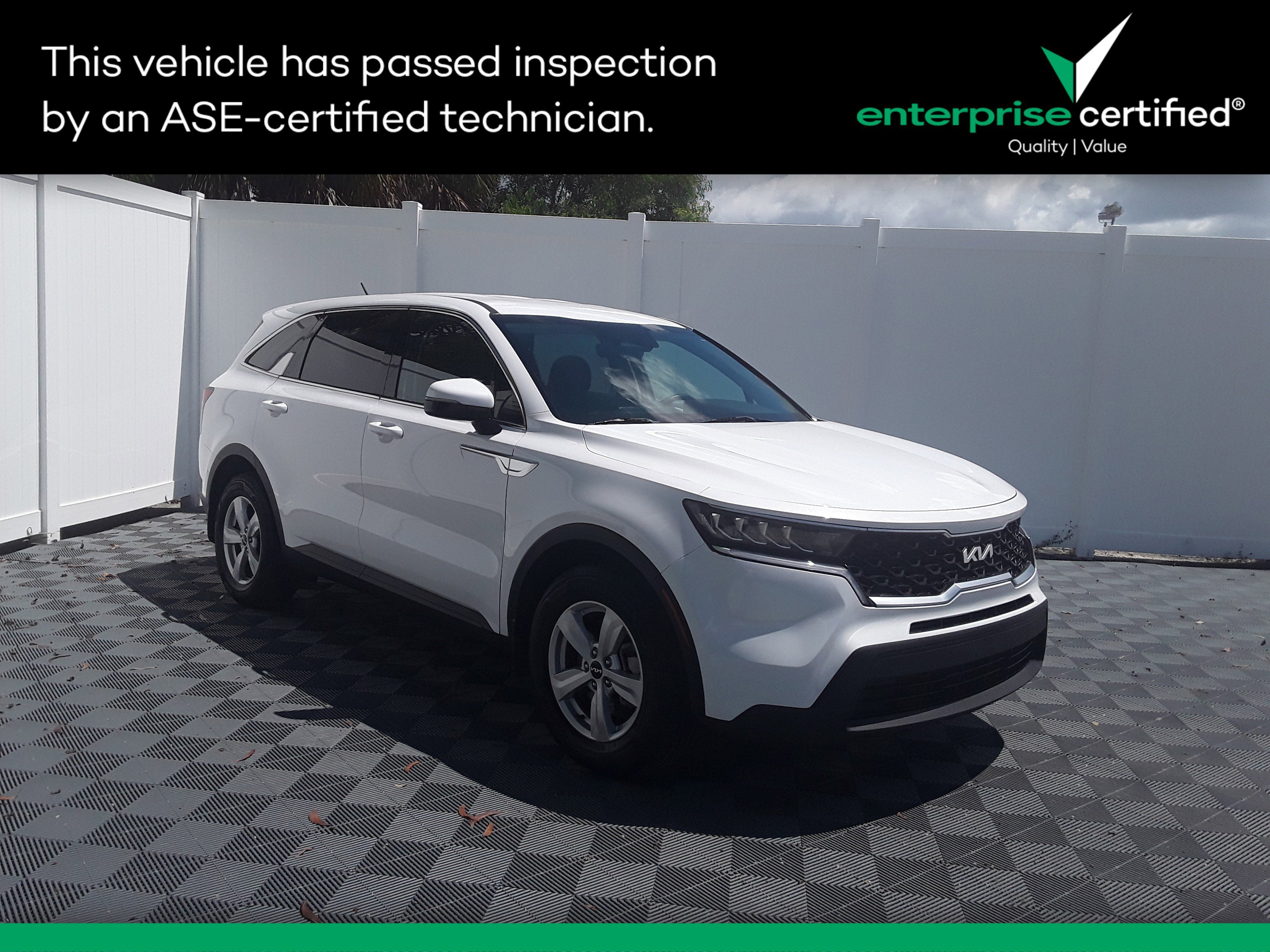 Used 2023 Kia Sorento LX FWD