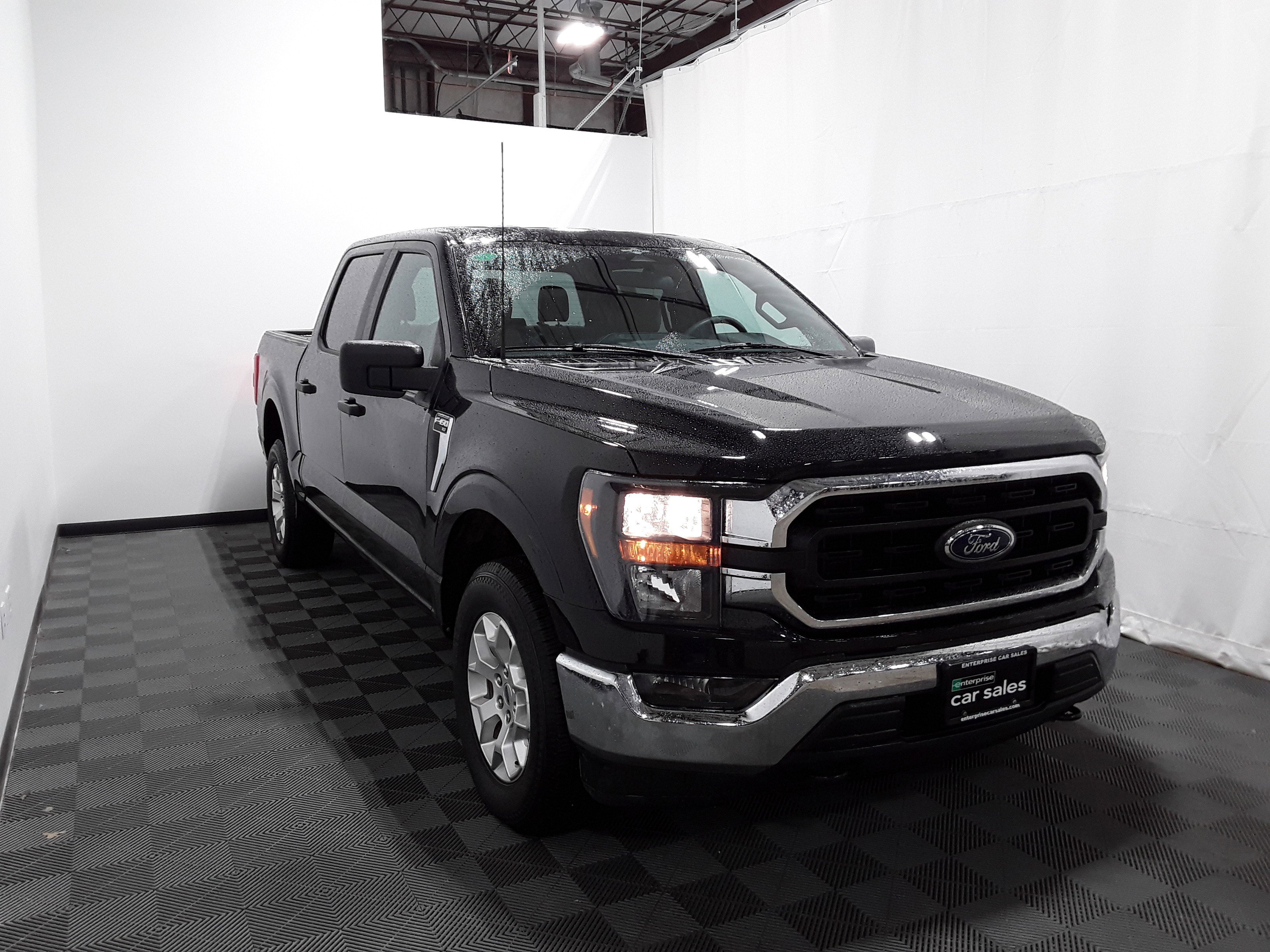 2023 Ford F-150 XLT 4WD SuperCrew 5.5' Box