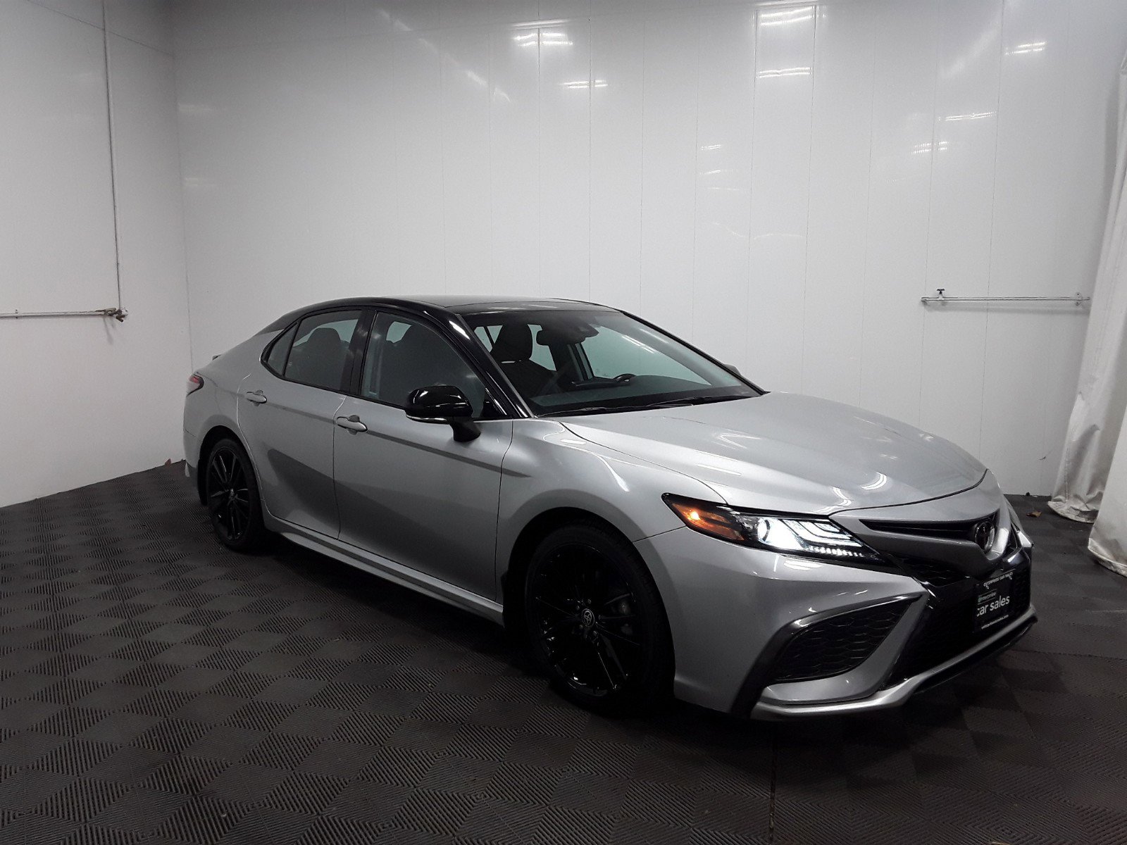 2021 Toyota Camry XSE Auto