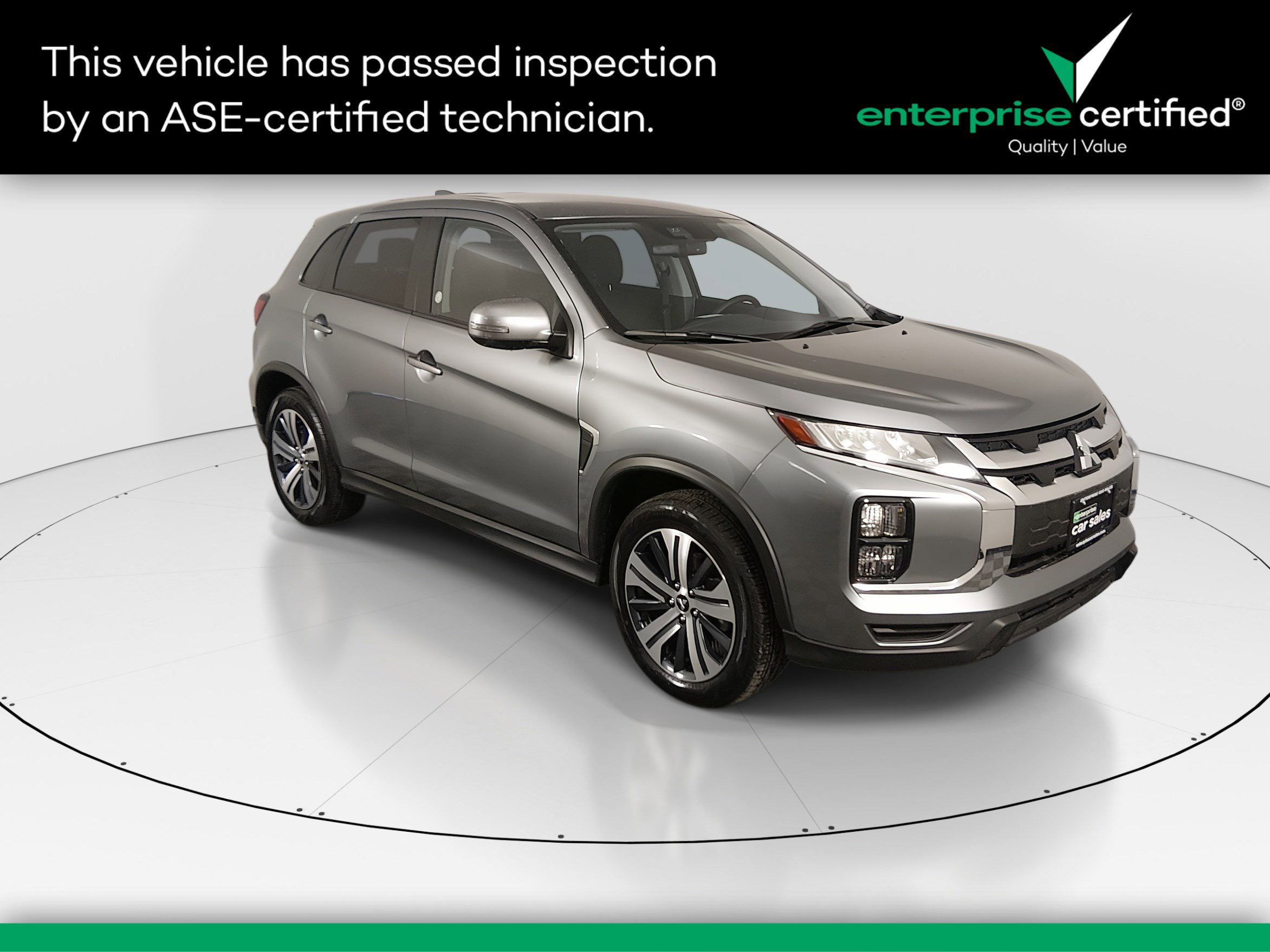 2025 Mitsubishi Outlander Sport SE's photo