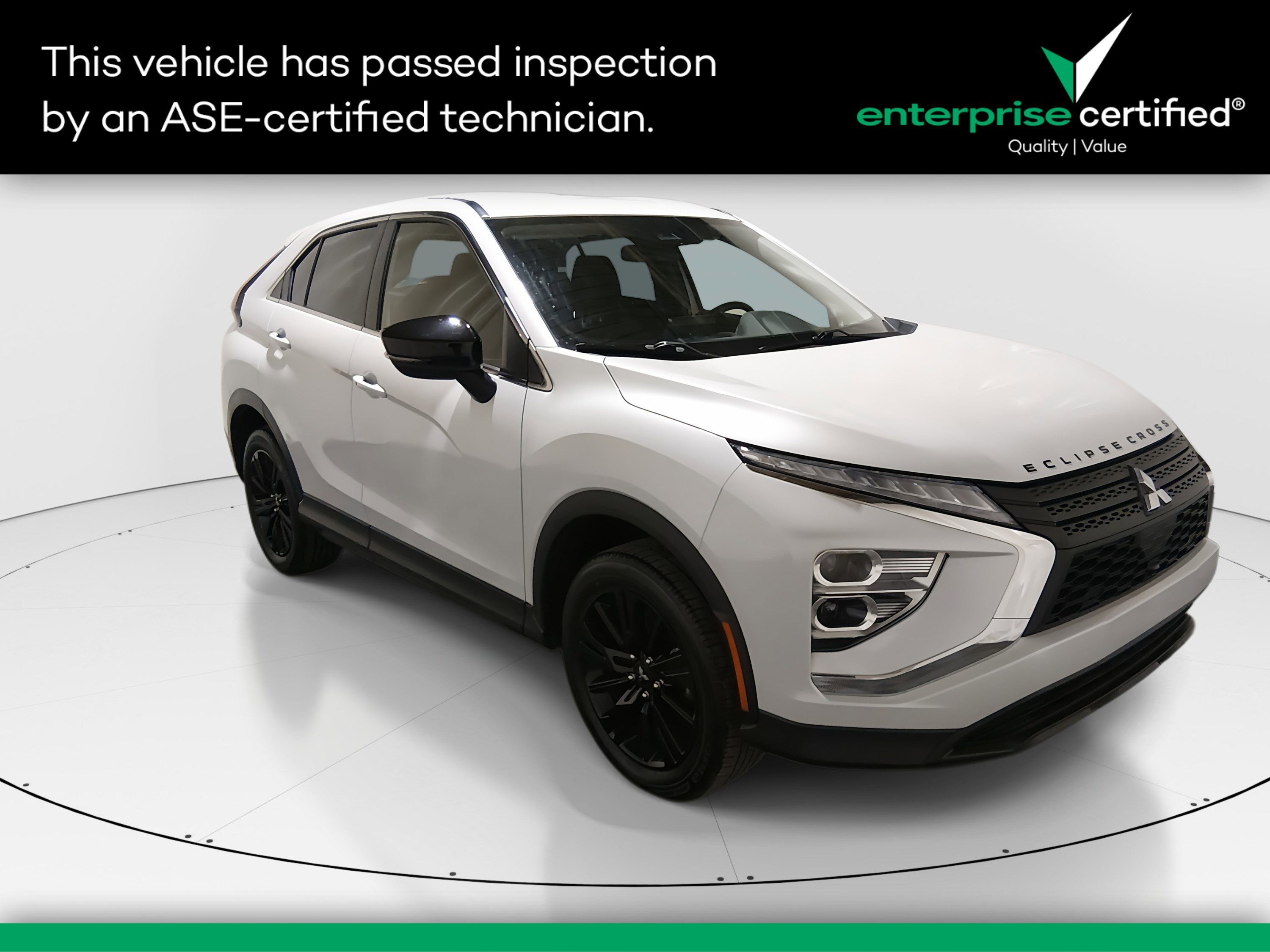 2024 Mitsubishi Eclipse Cross LE's photo