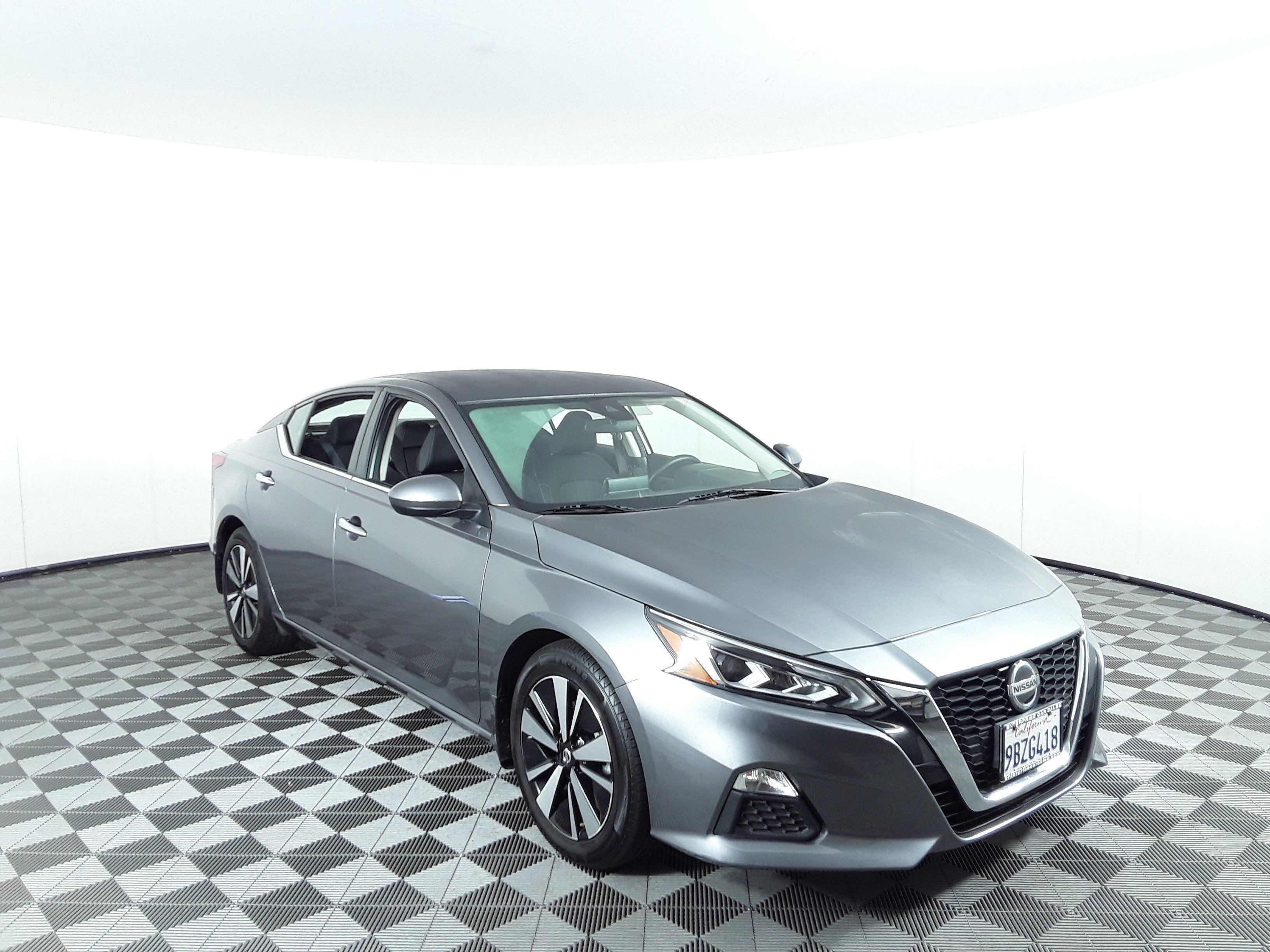 2022 Nissan Altima 2.5 SV Sedan
