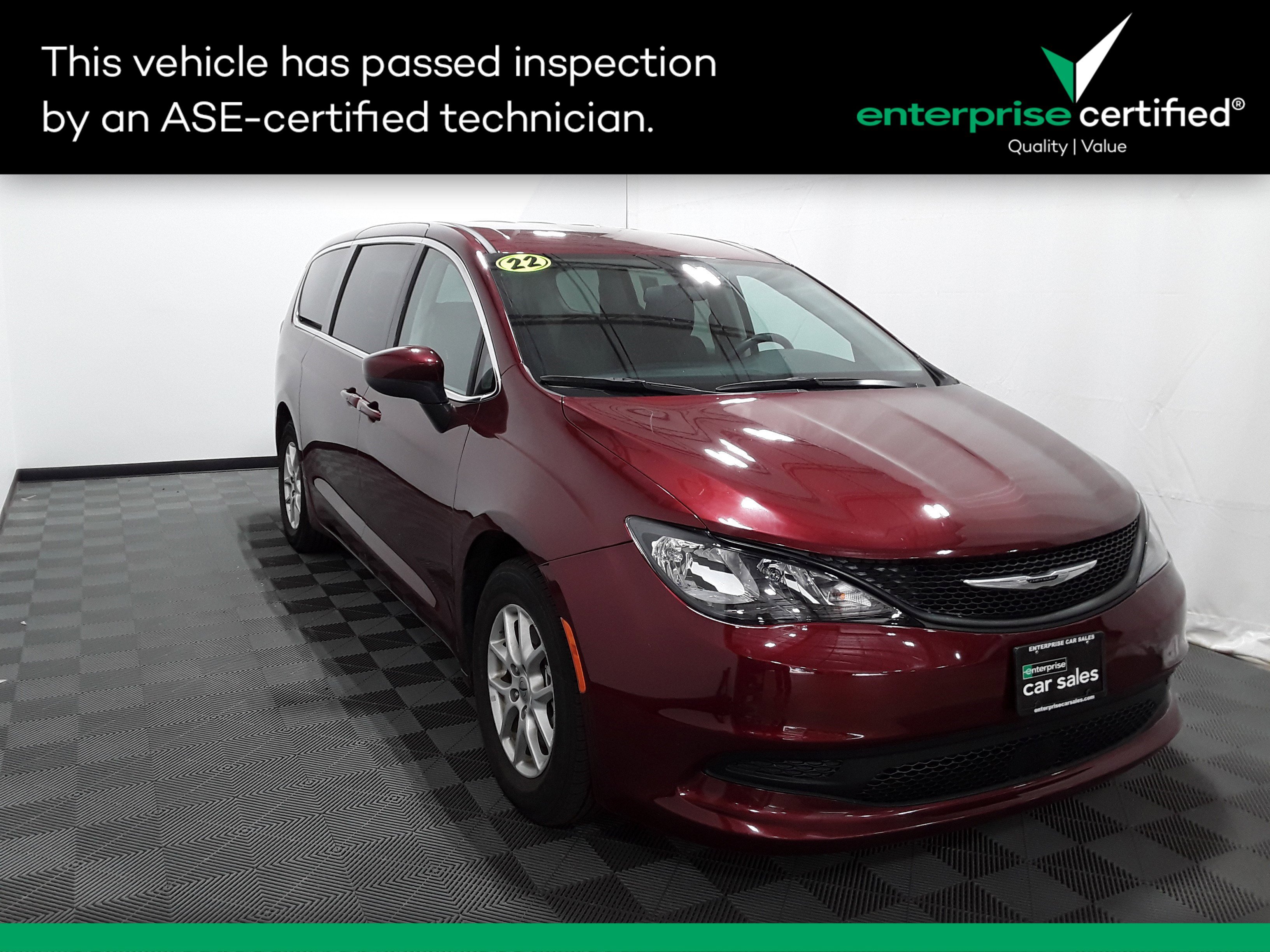 Used 2022 Chrysler Voyager LX FWD