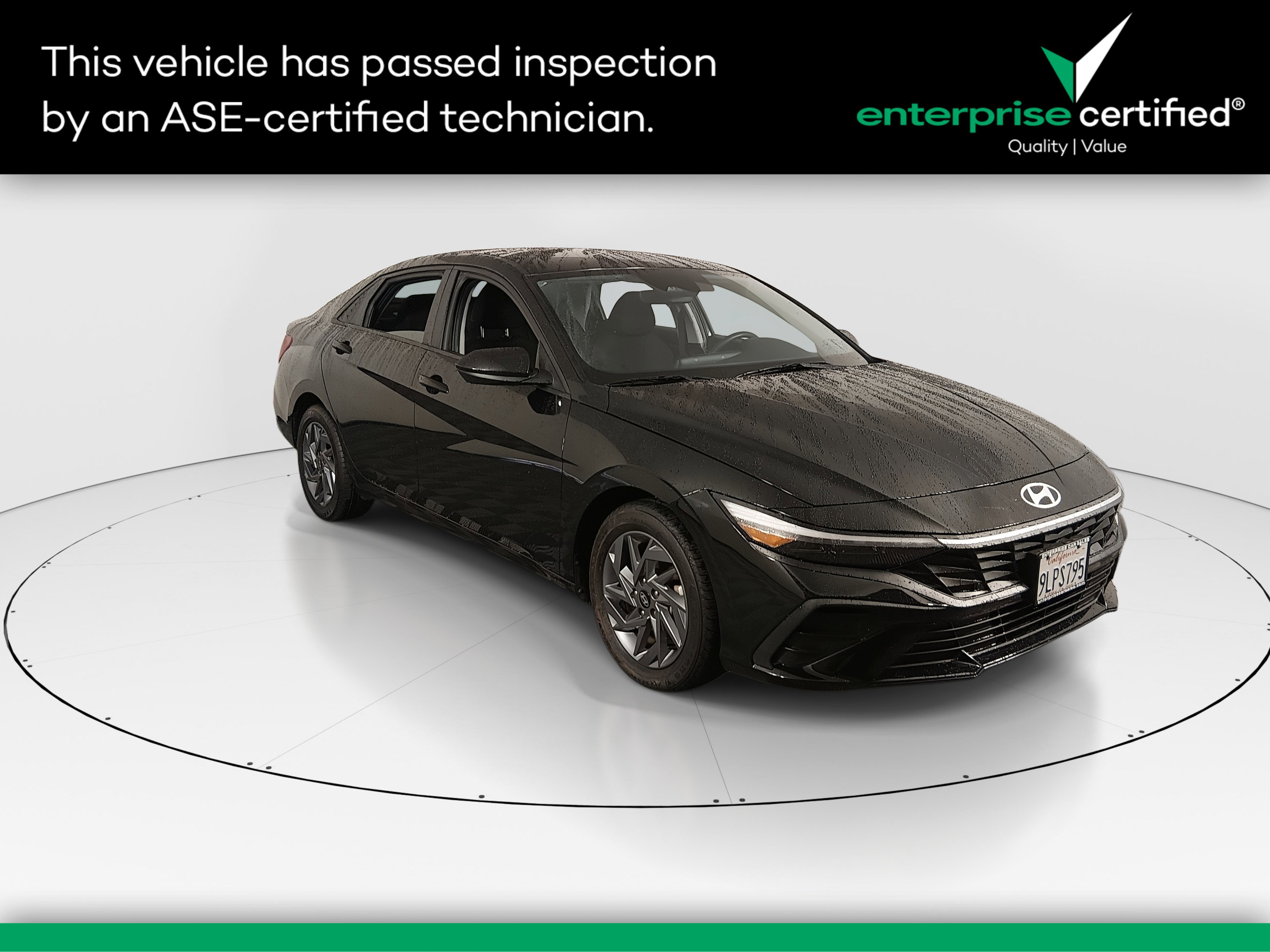 2024 Hyundai Elantra SEL's photo