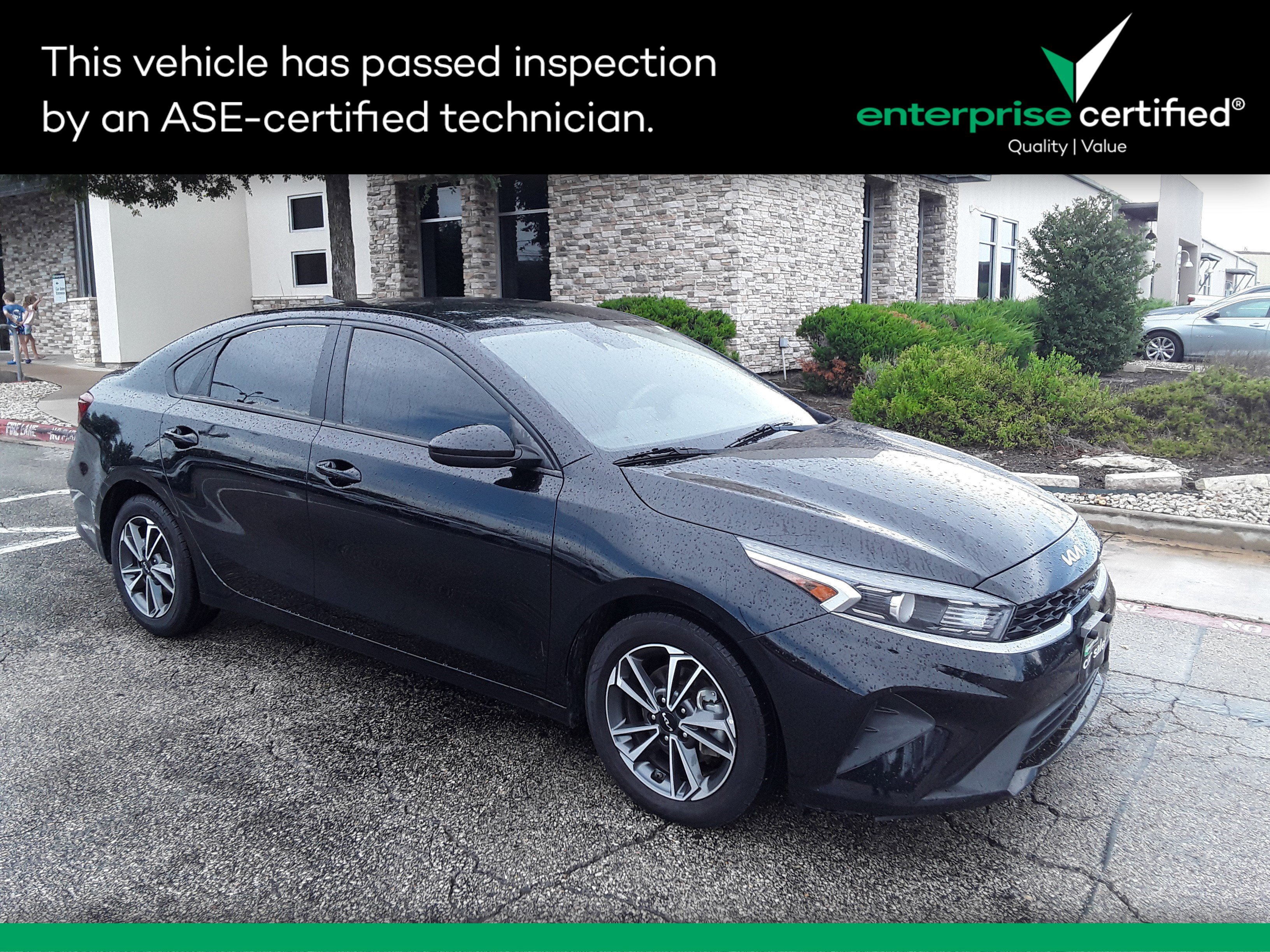 Used 2023 Kia Forte LXS IVT