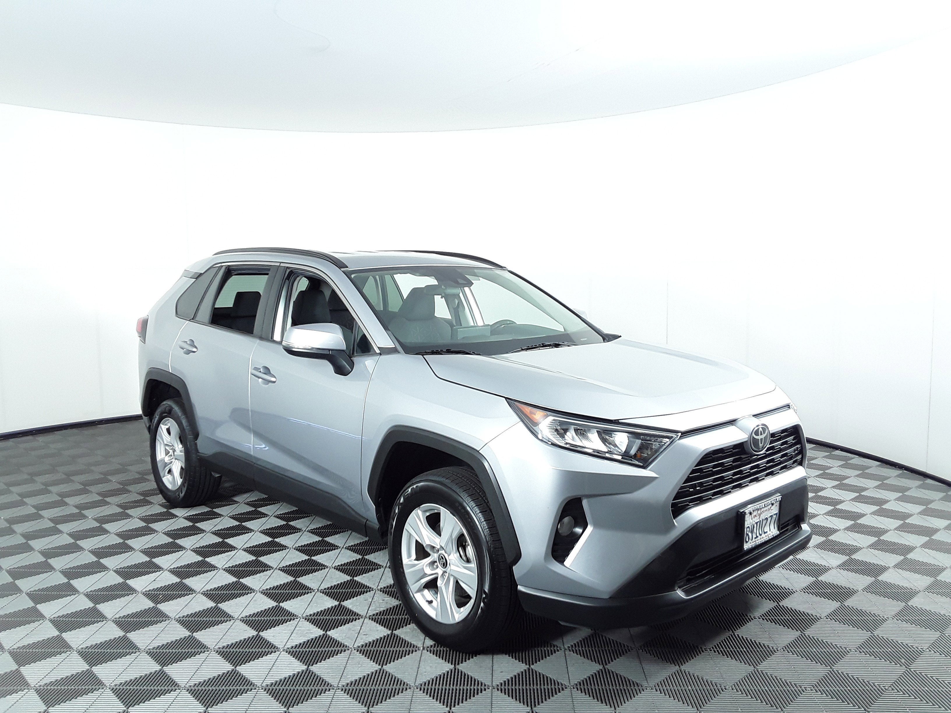 2021 Toyota RAV4 XLE FWD