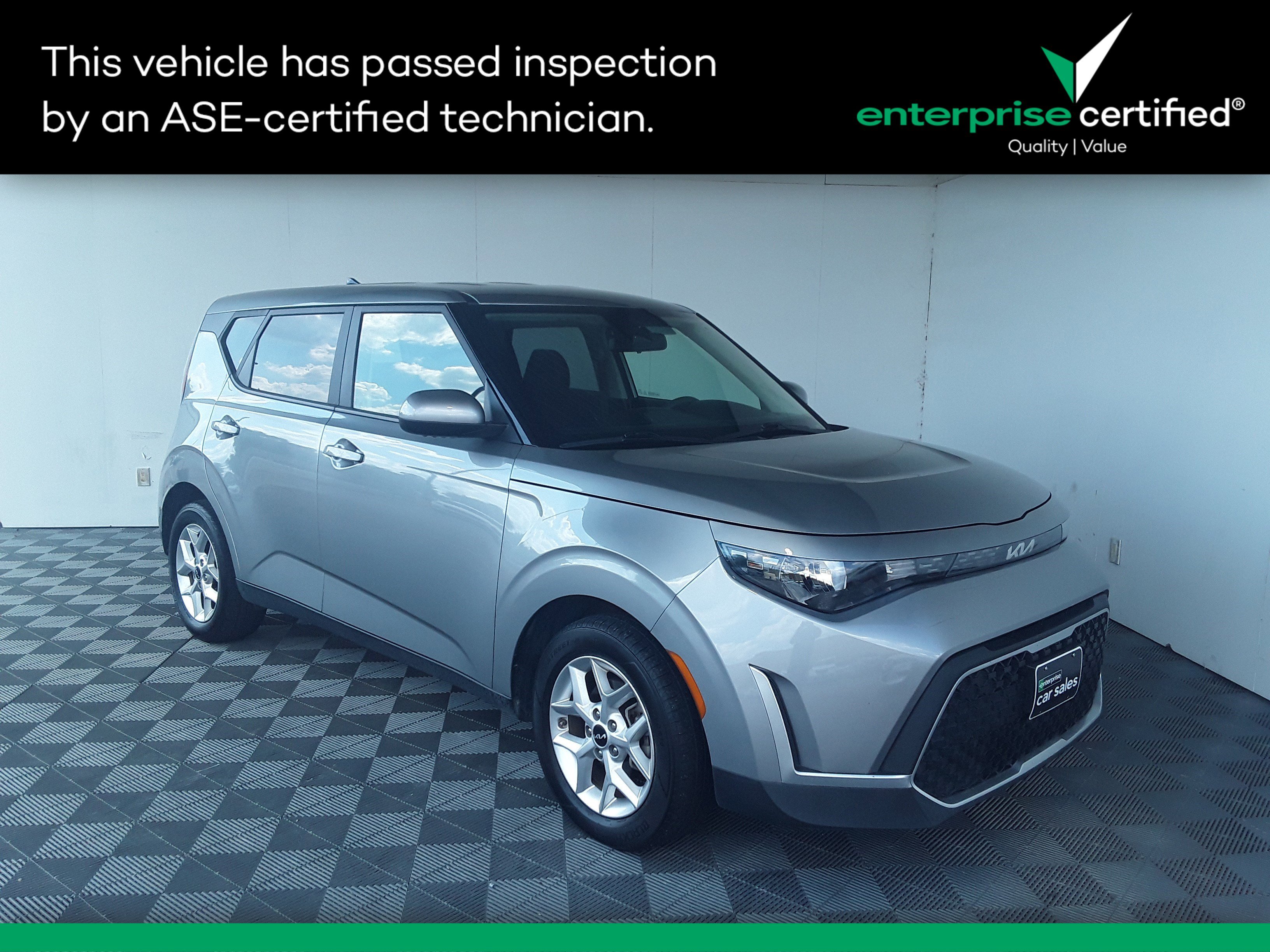 Used 2023 Kia Soul LX IVT