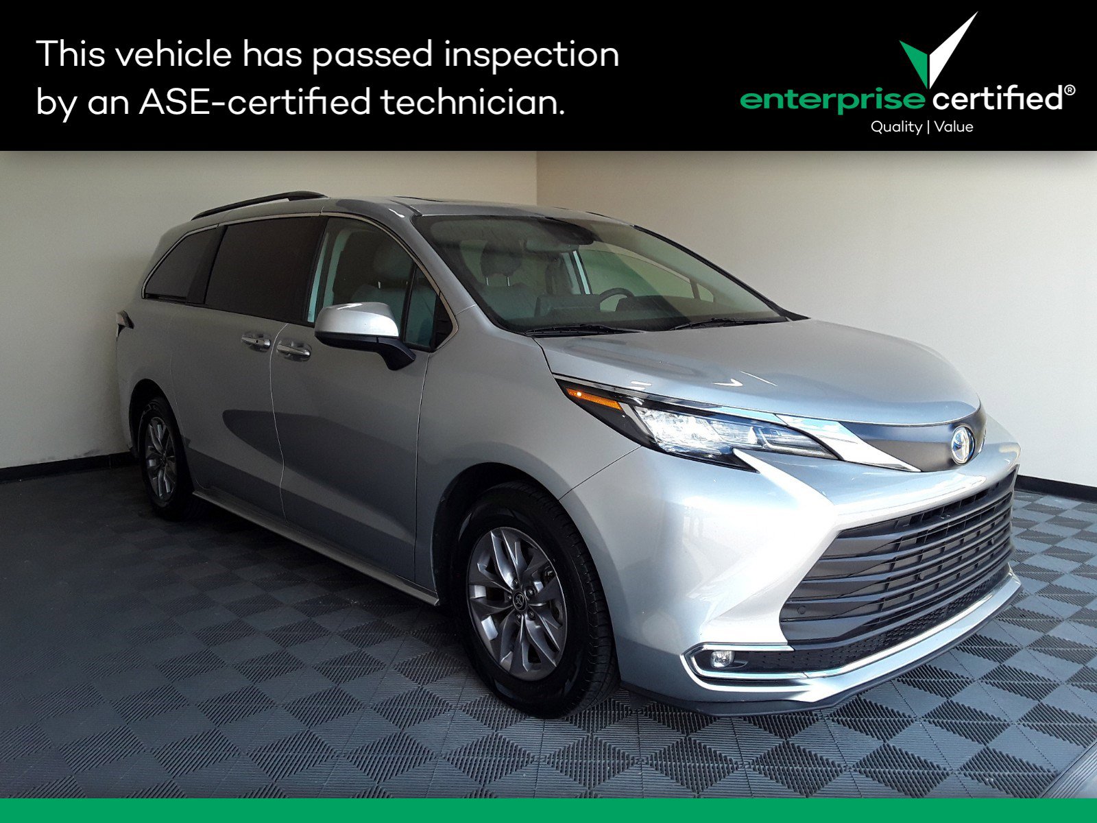 Used 2023 Toyota Sienna XLE FWD 8-Passenger