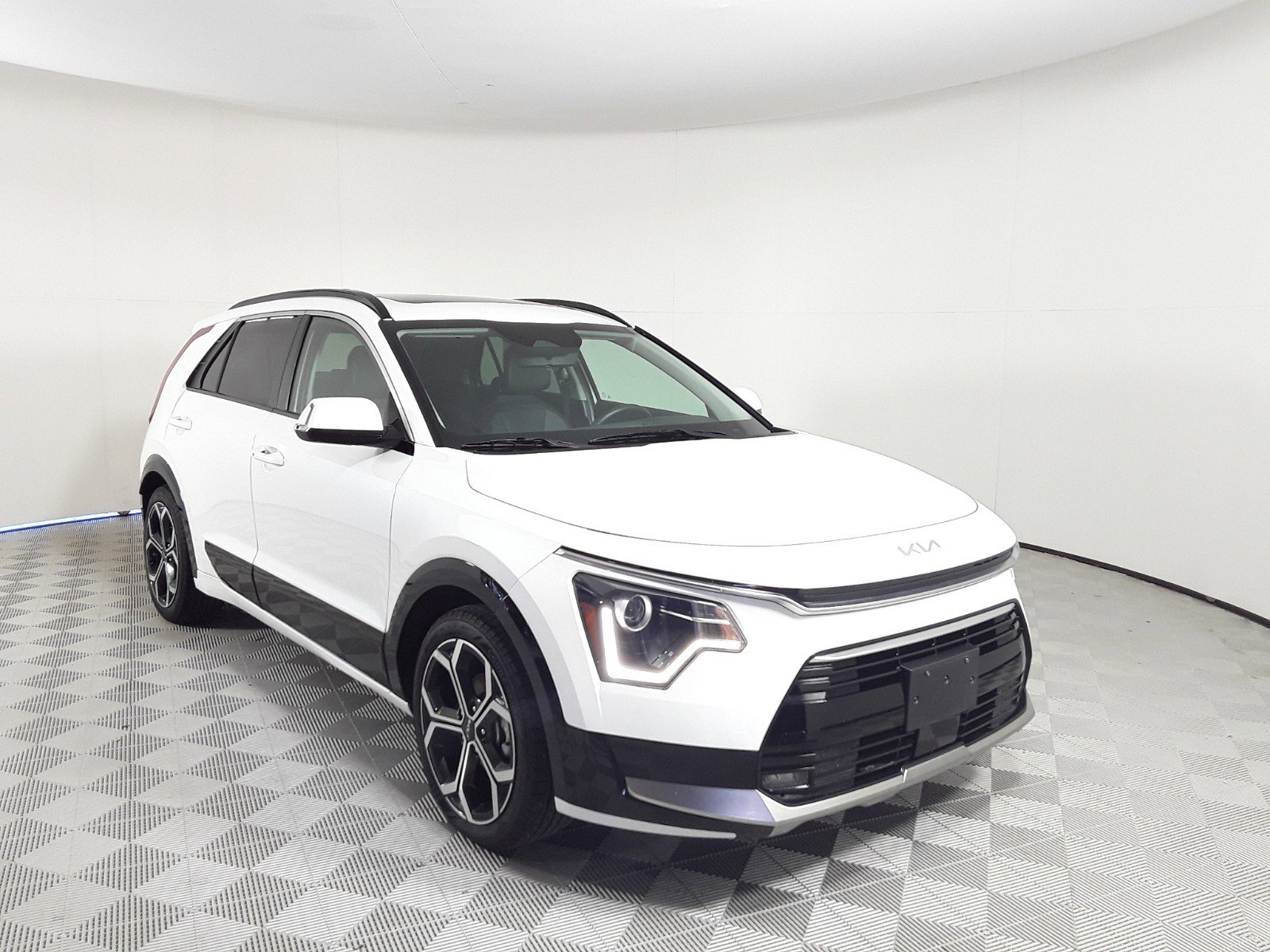 2023 Kia Niro EX Touring FWD