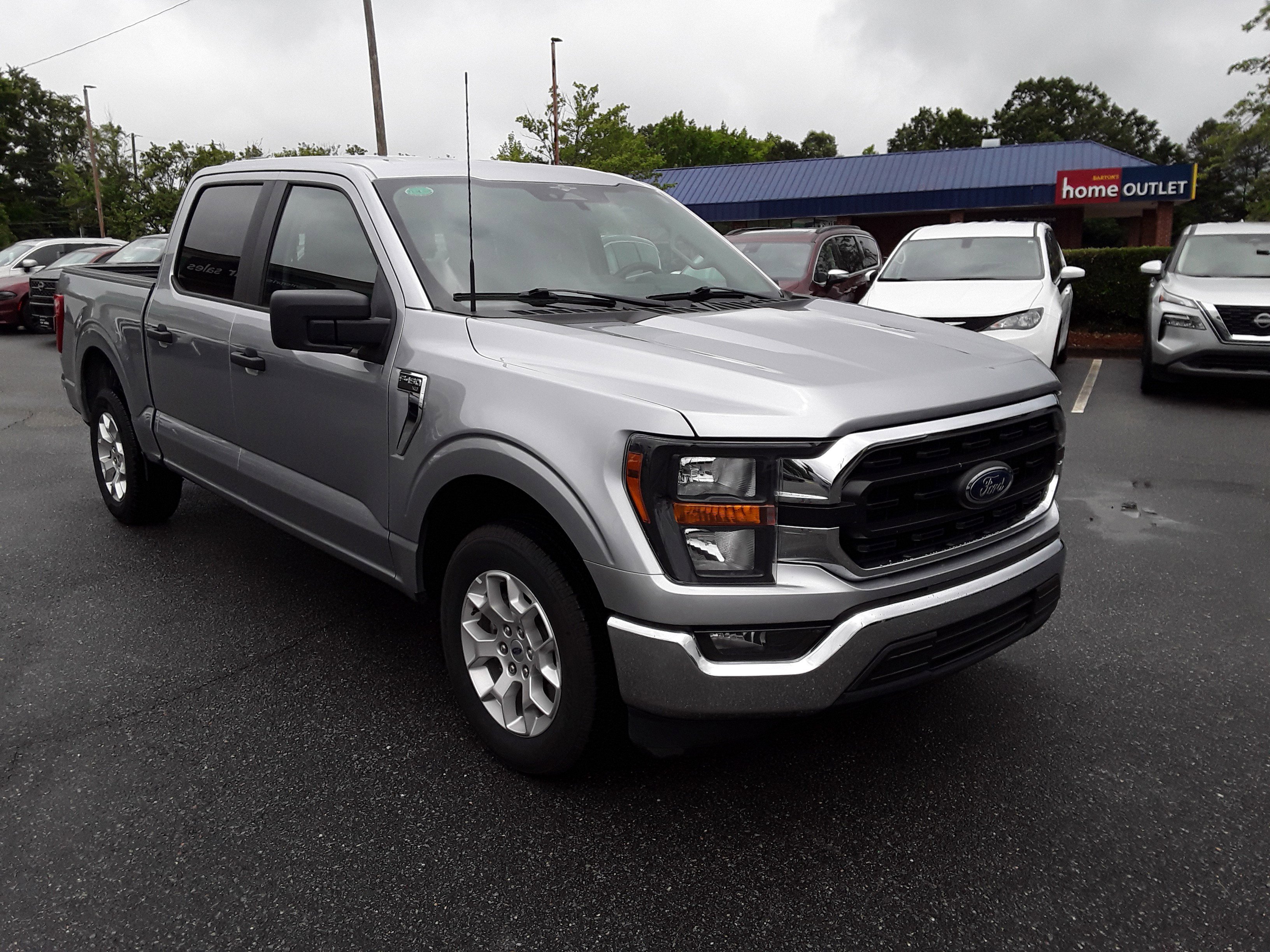 2023 Ford F-150 XLT 2WD SuperCrew 5.5' Box