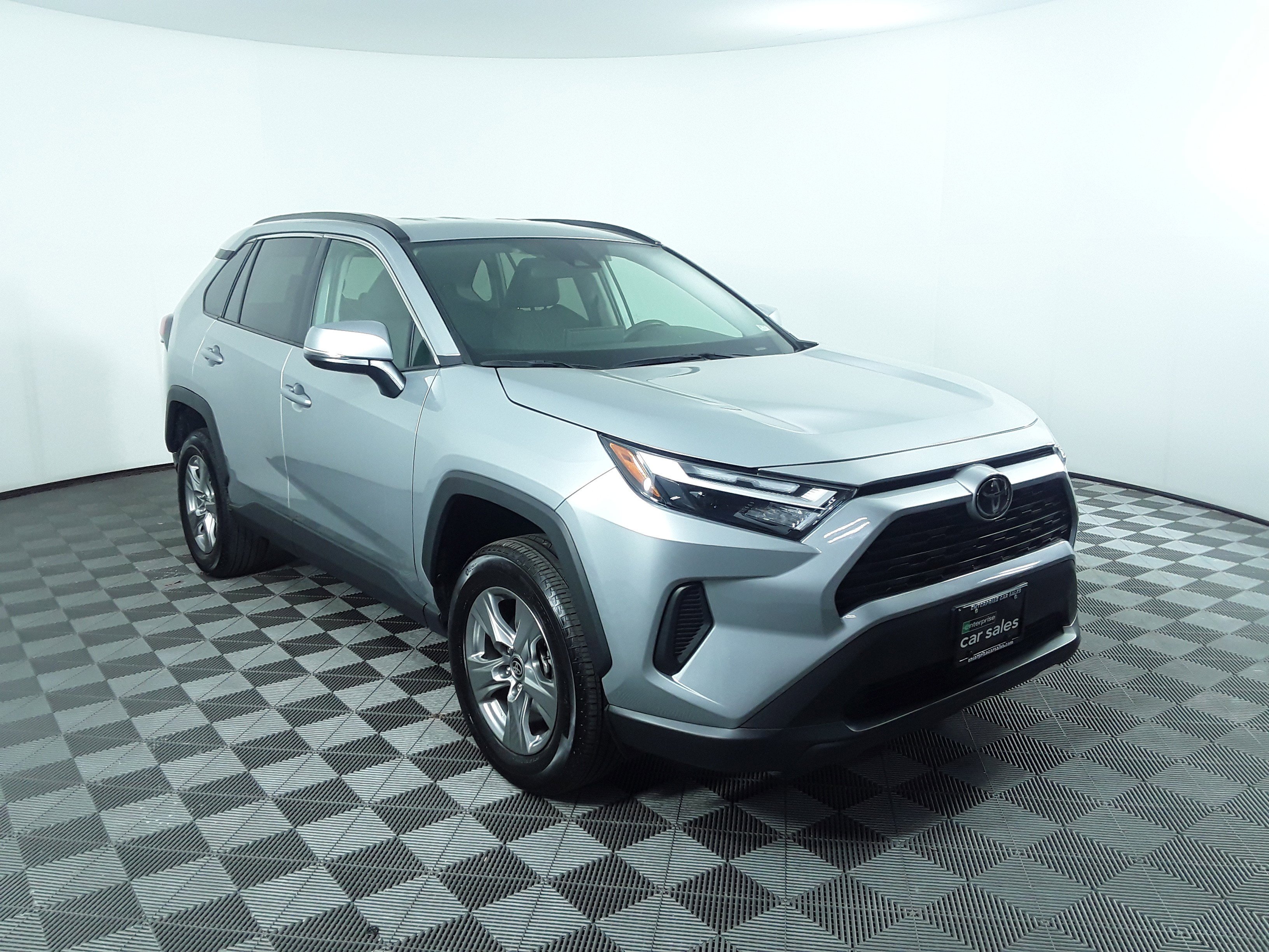 2024 Toyota RAV4 XLE FWD