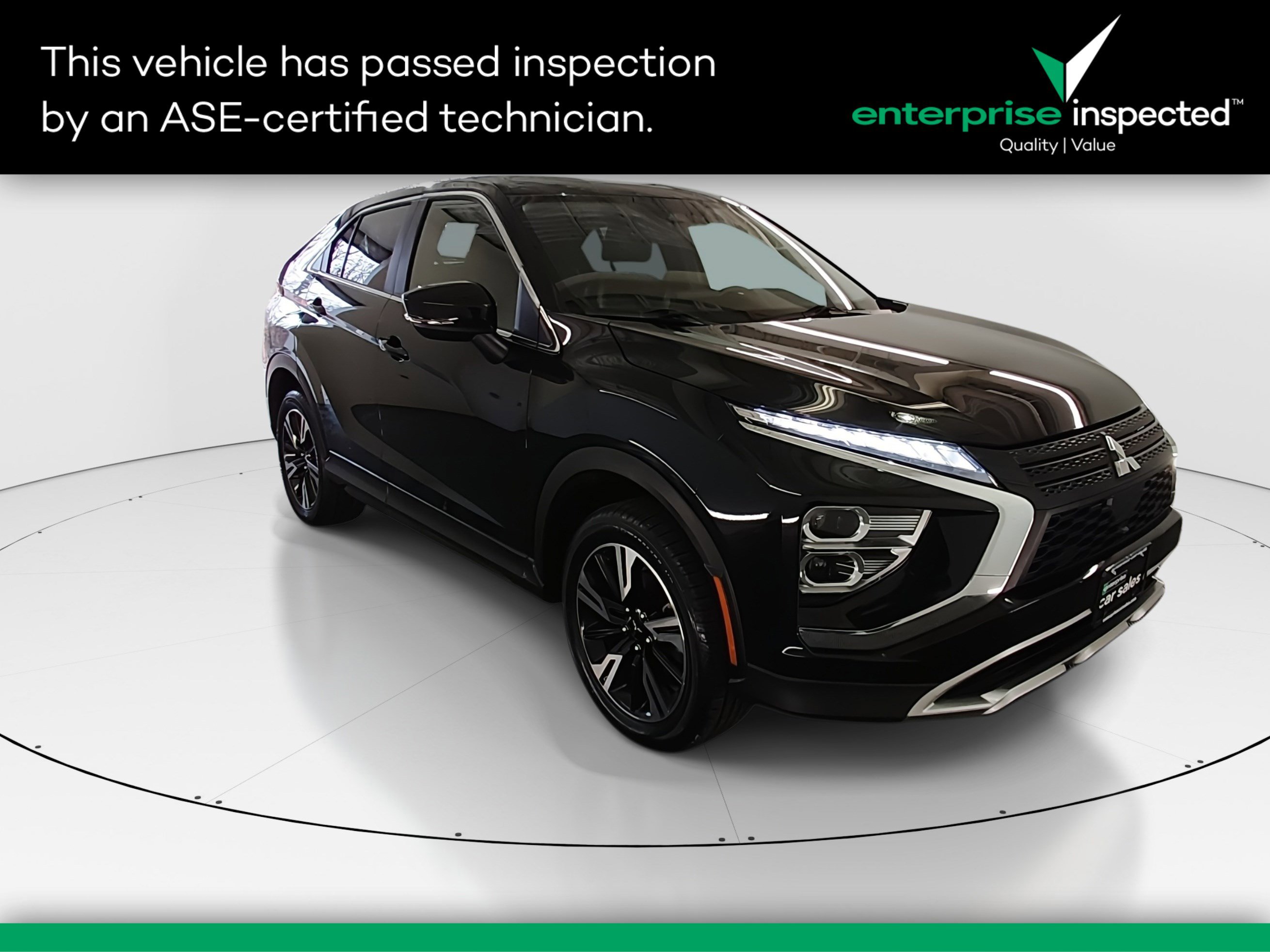 2024 Mitsubishi Eclipse Cross SE's photo