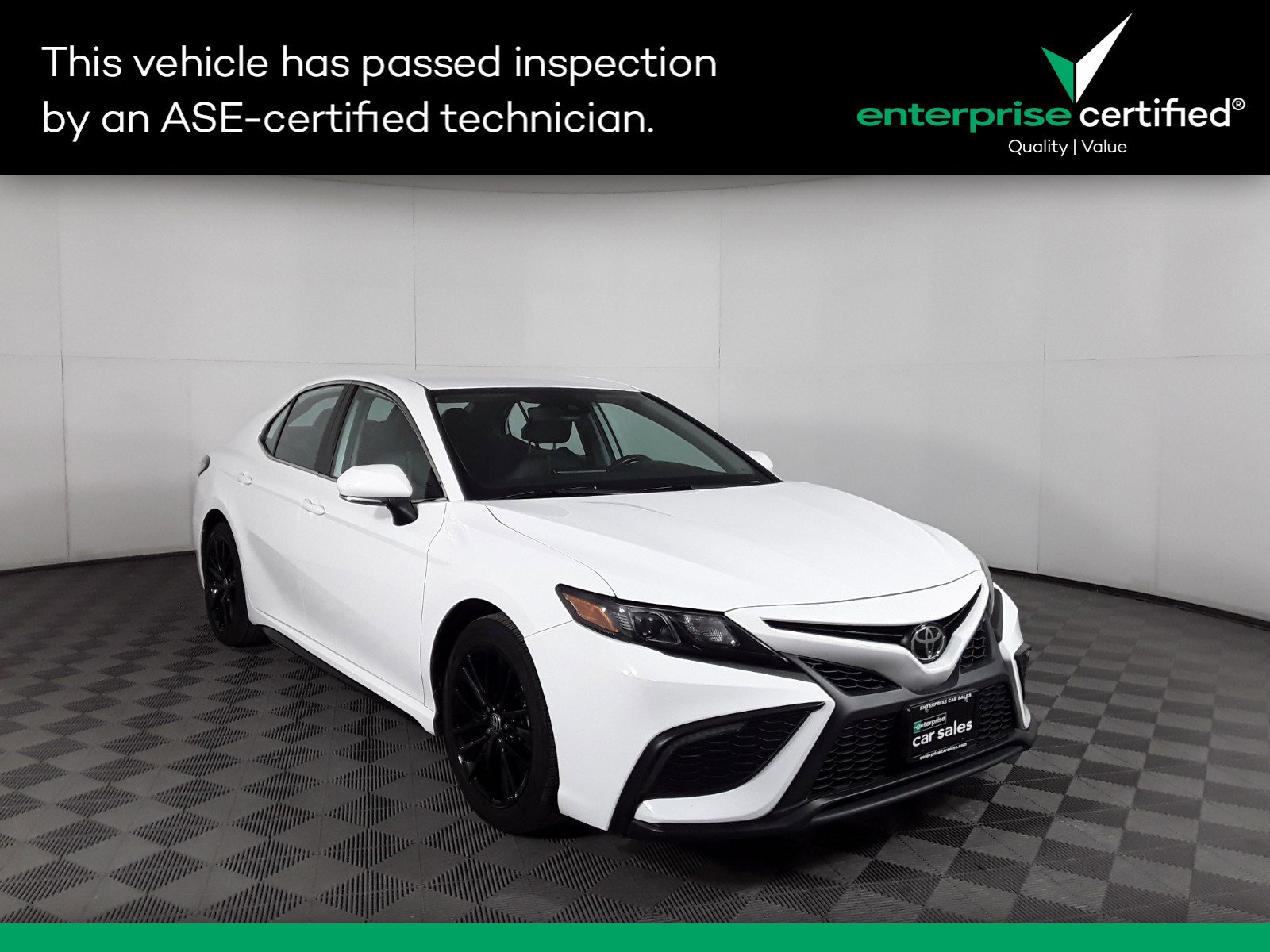 Used 2022 Toyota Camry SE Auto