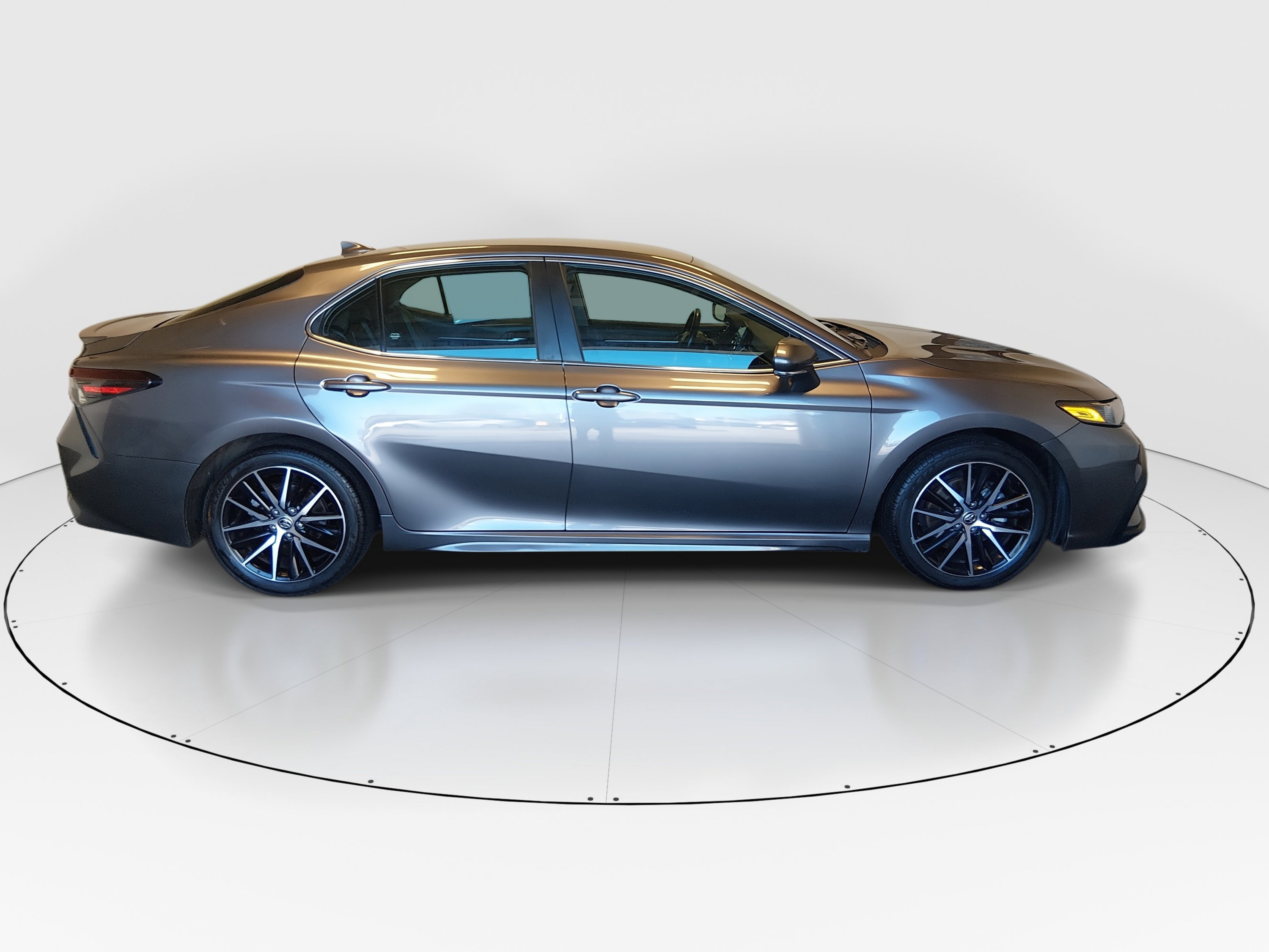 Image of Used 2023 Toyota Camry SE Auto