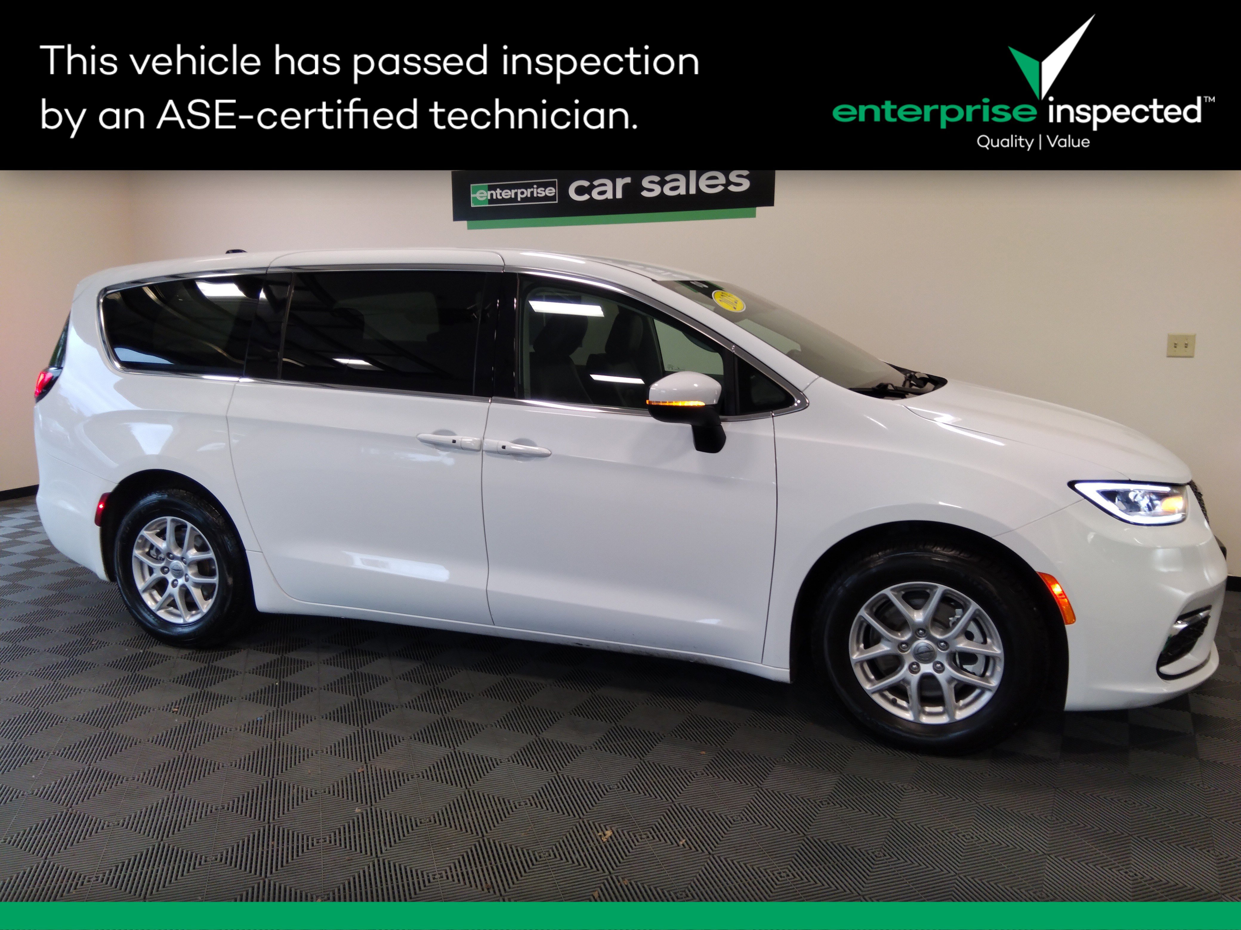 2023 Chrysler Pacifica Touring L FWD
