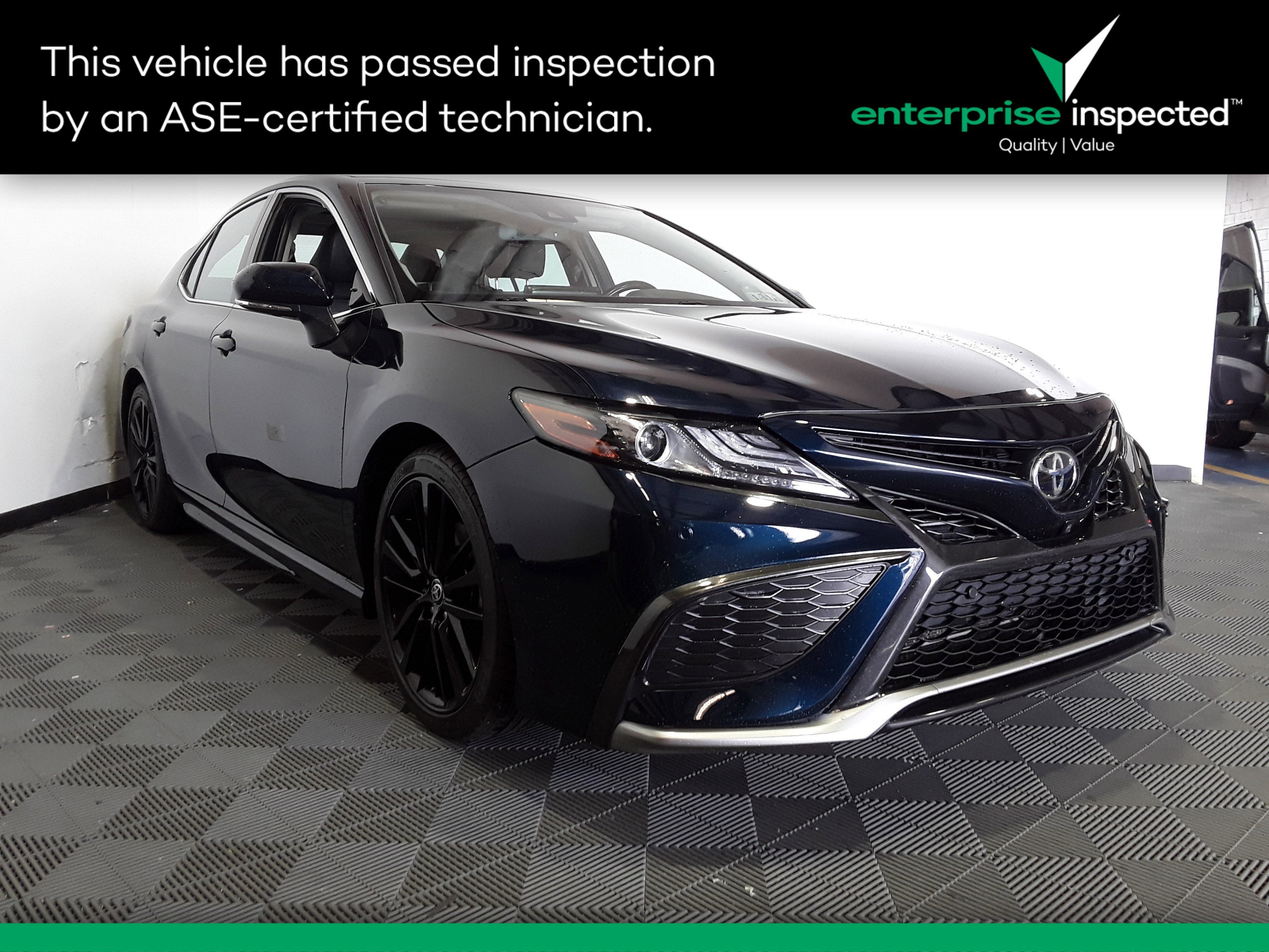 2021 Toyota Camry XSE Auto