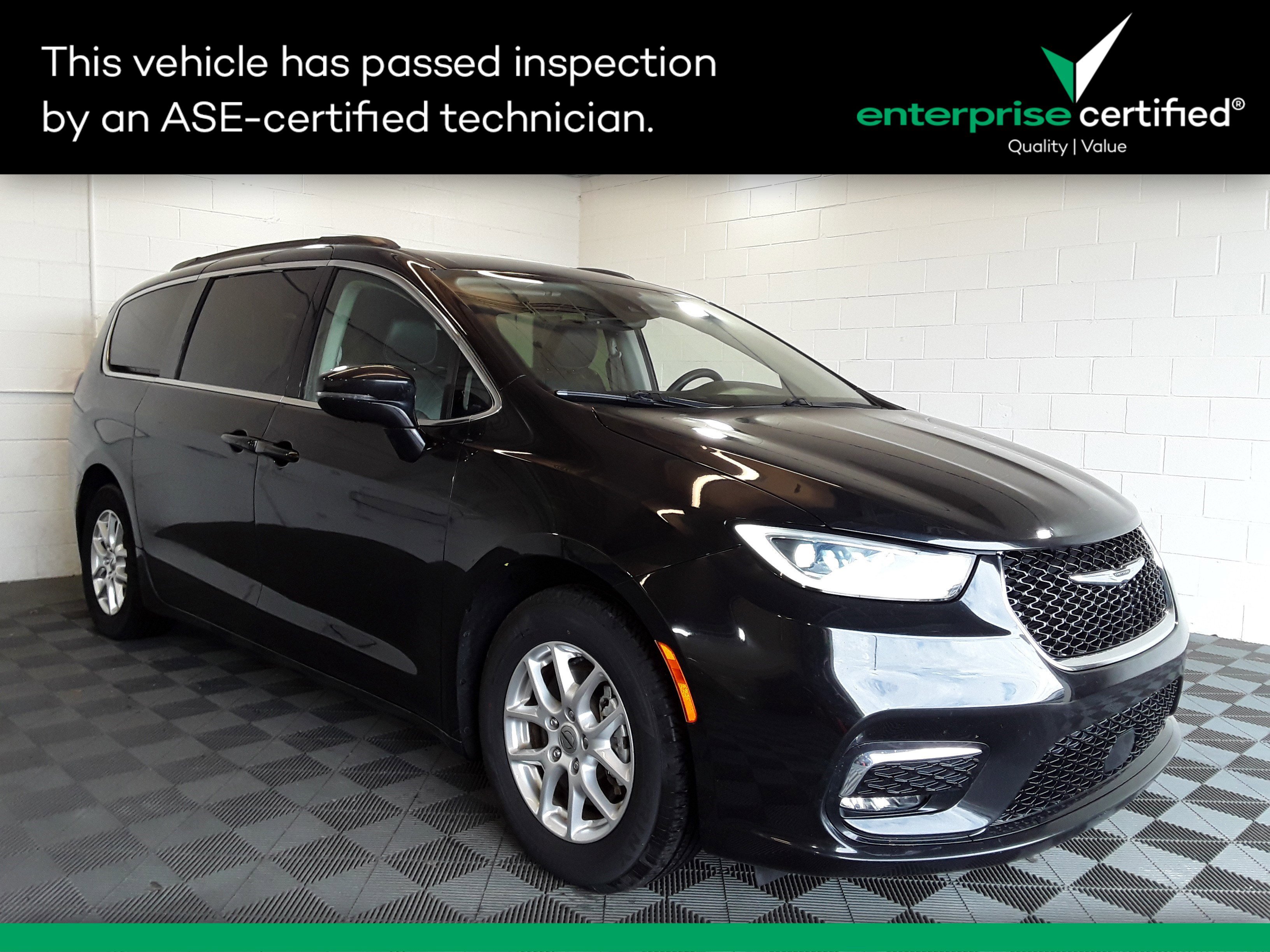 Used 2022 Chrysler Pacifica Touring L FWD