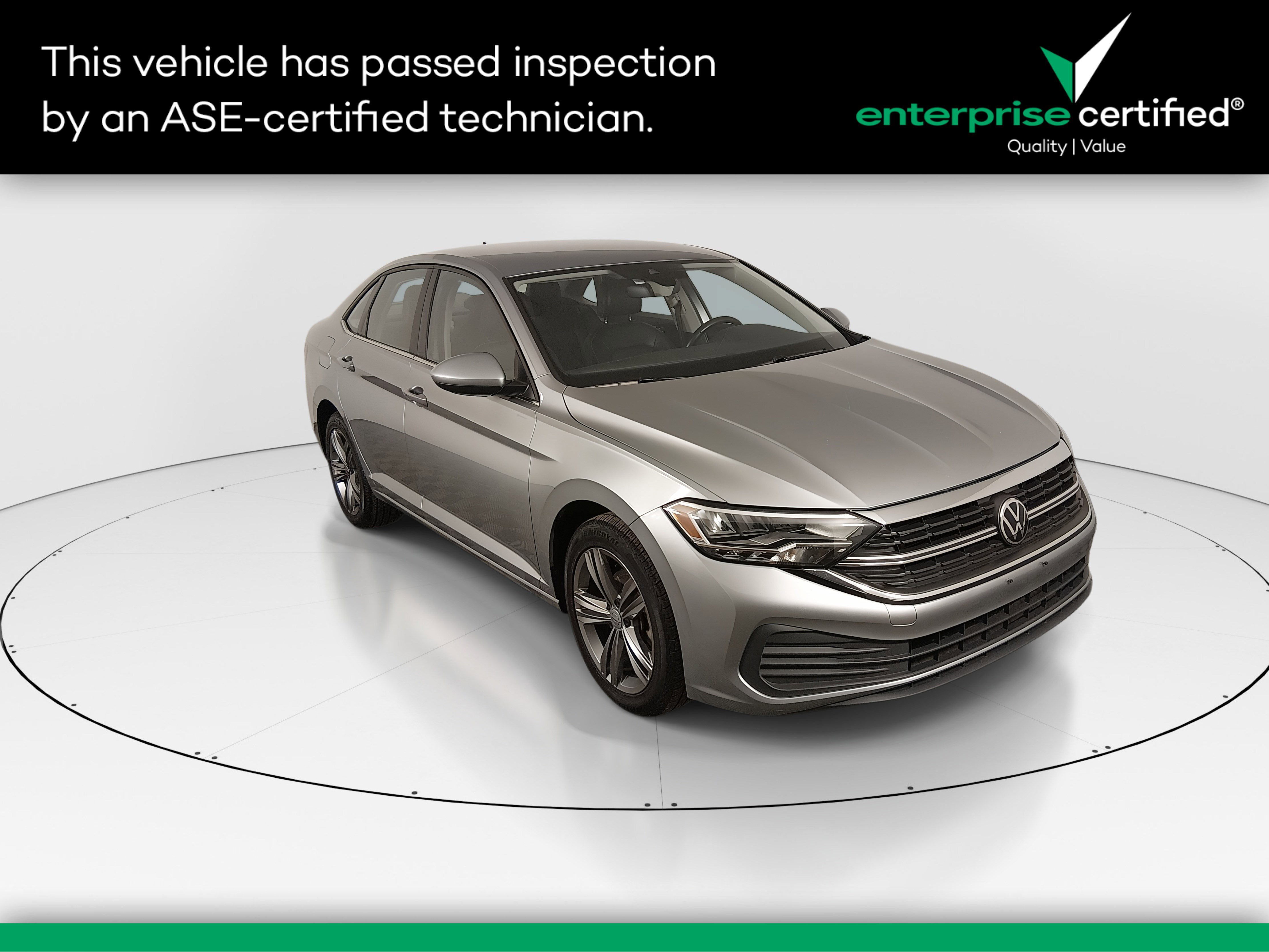 Used 2024 Volkswagen Jetta SE Auto