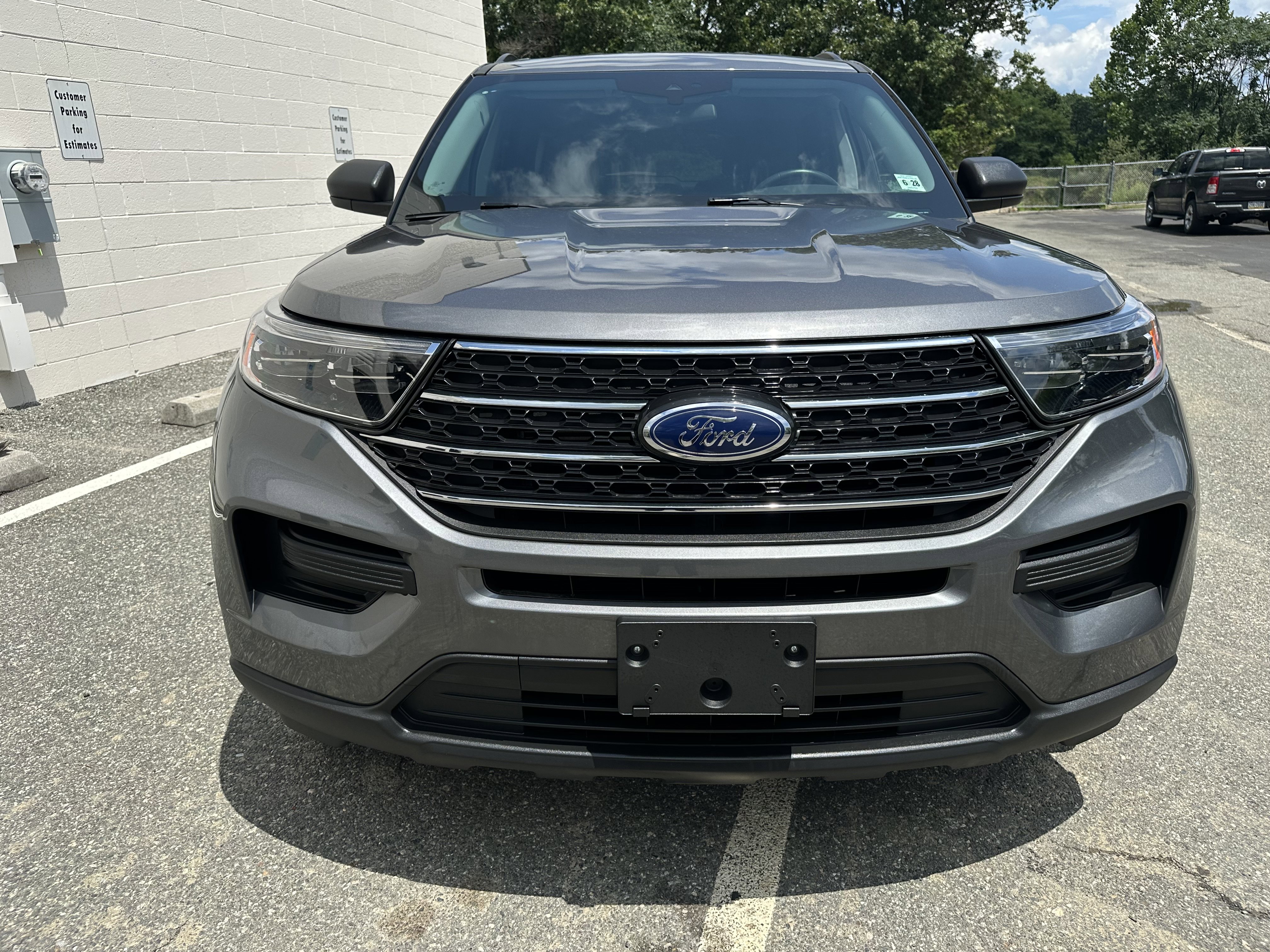Image of Used 2023 Ford Explorer XLT 4WD