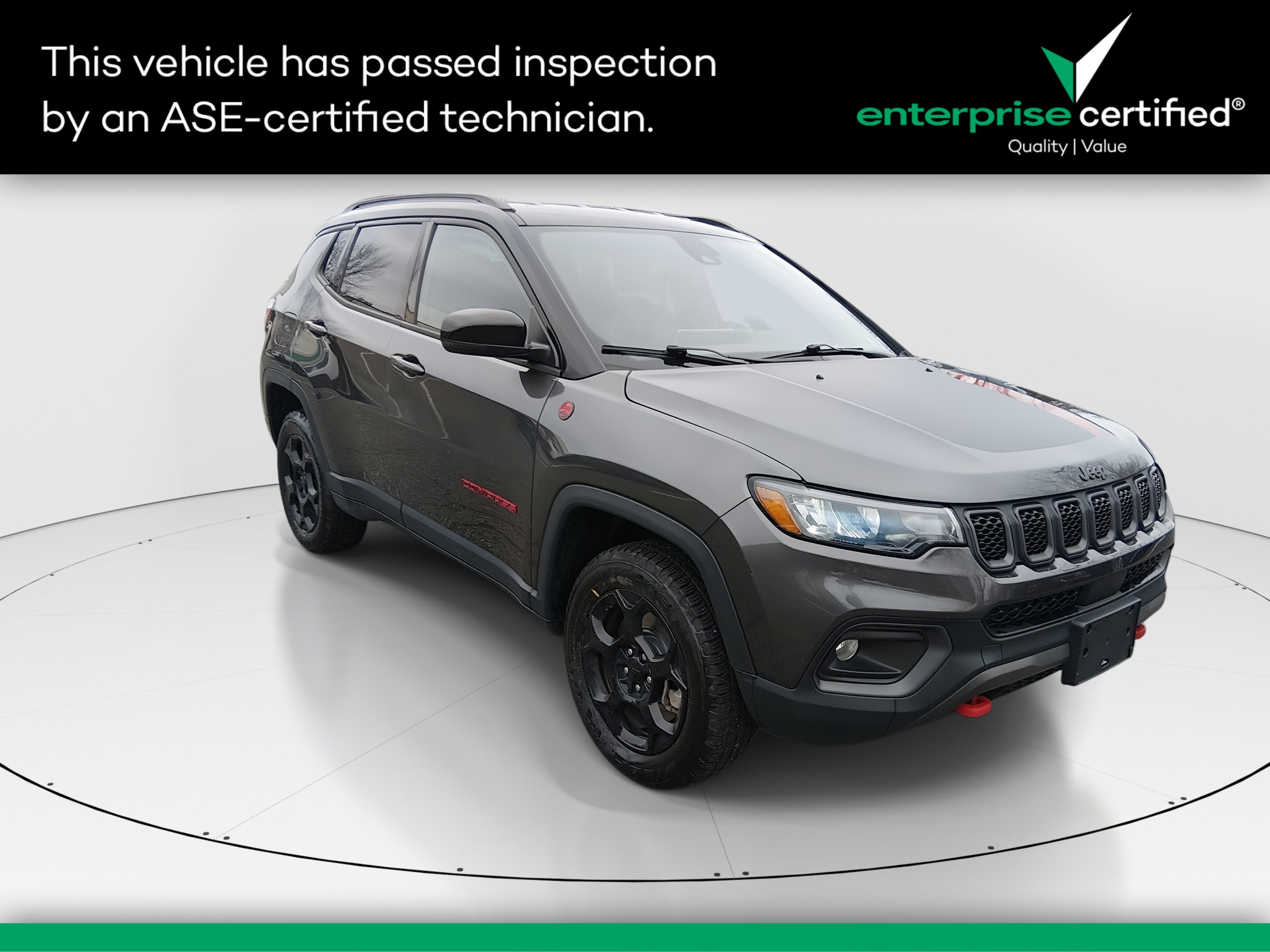 2023 Jeep Compass Trailhawk's photo