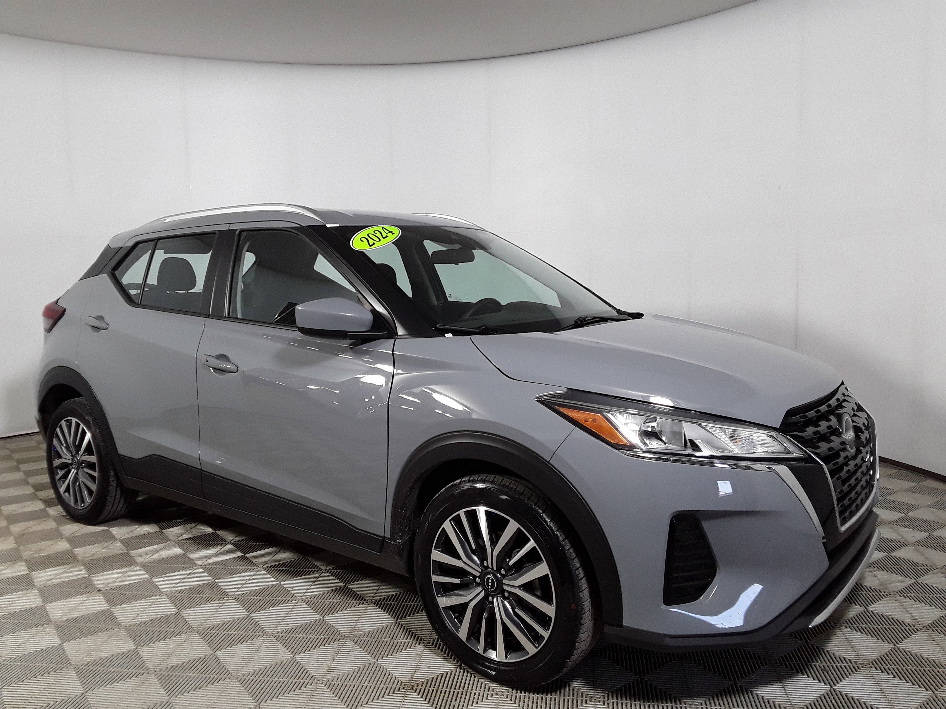 2024 Nissan Kicks SV FWD