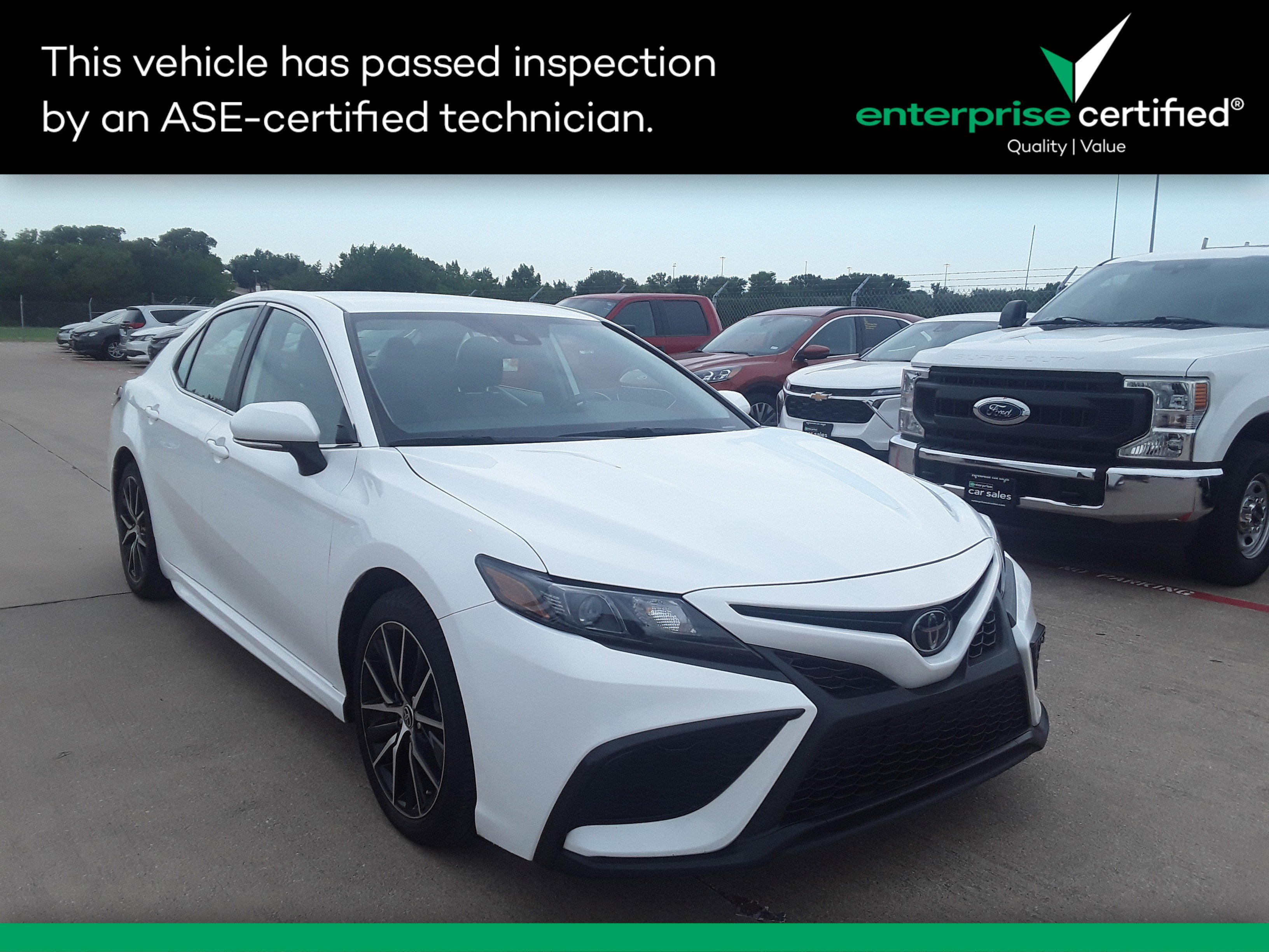 2023 Toyota Camry SE