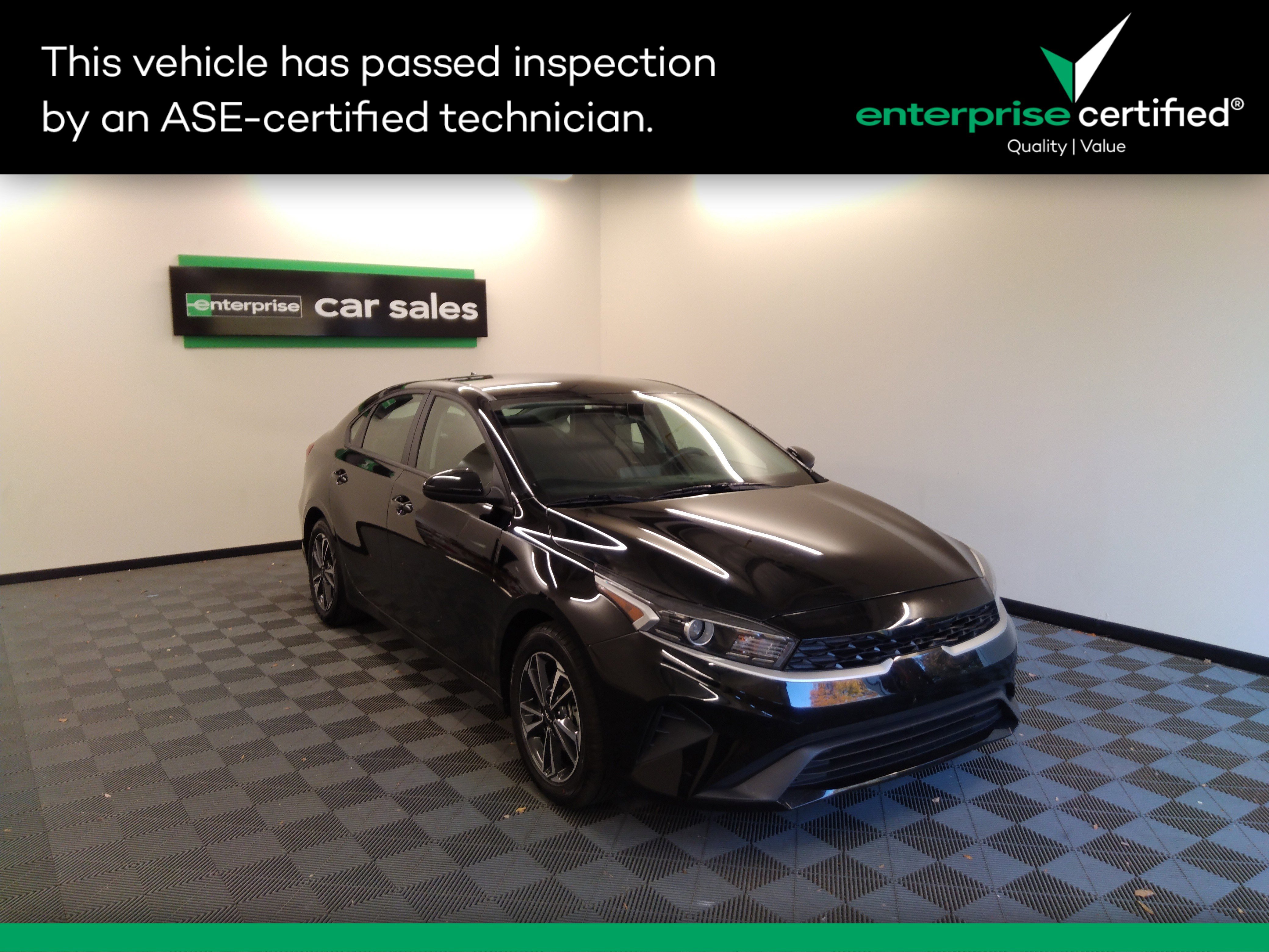 Used 2024 Kia Forte LXS IVT