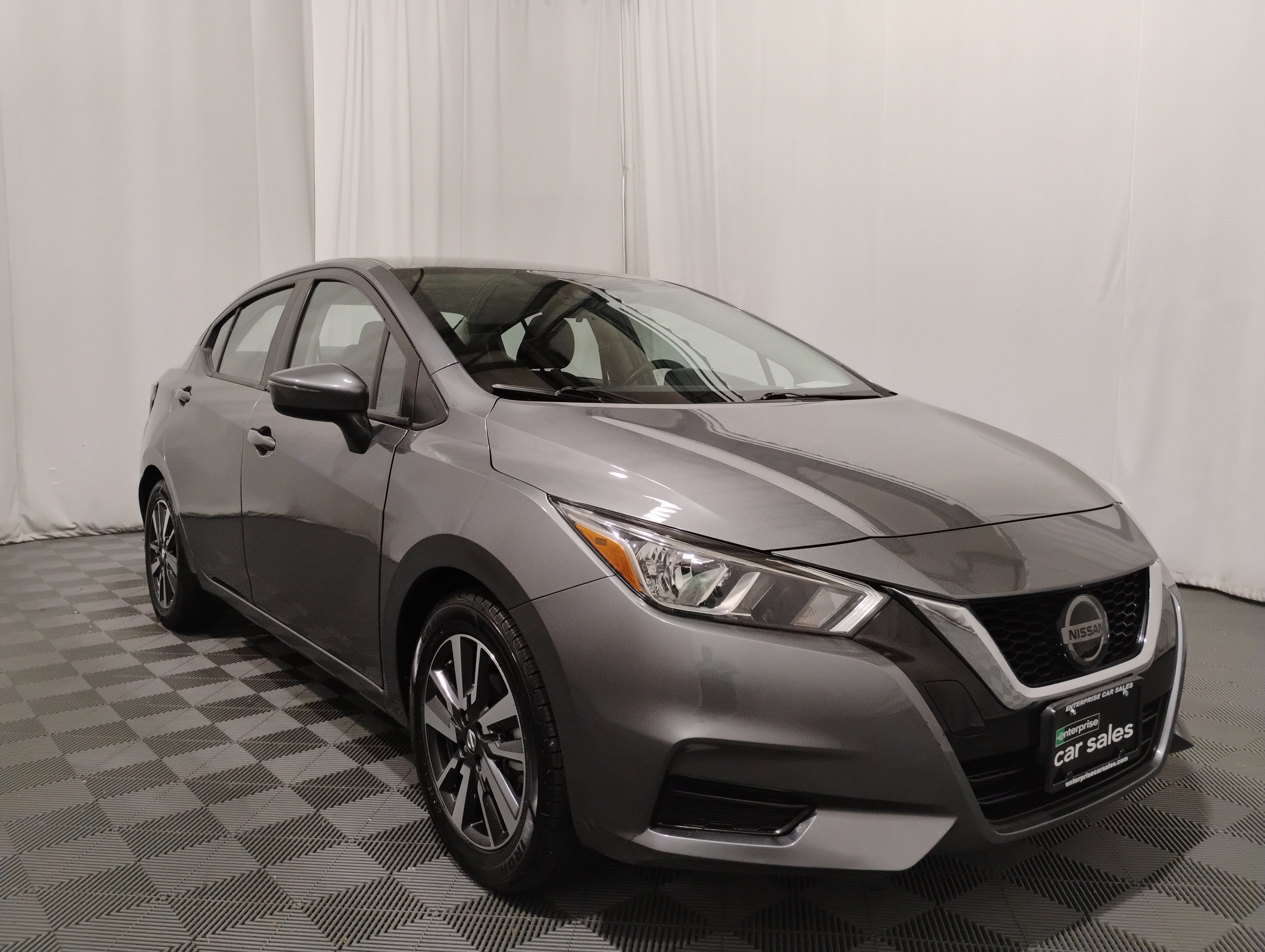 2021 Nissan Versa SV CVT