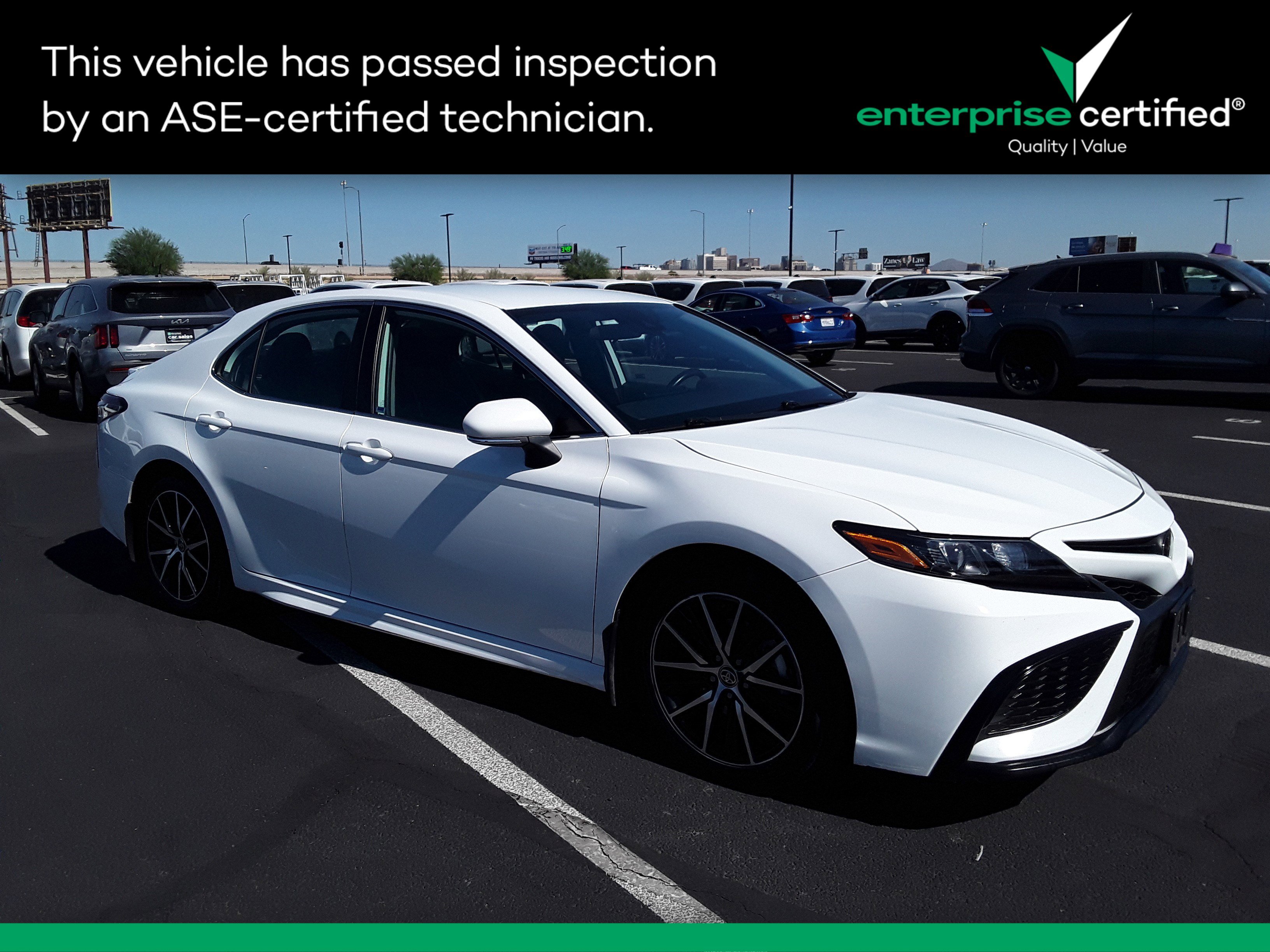 Used 2023 Toyota Camry SE Auto