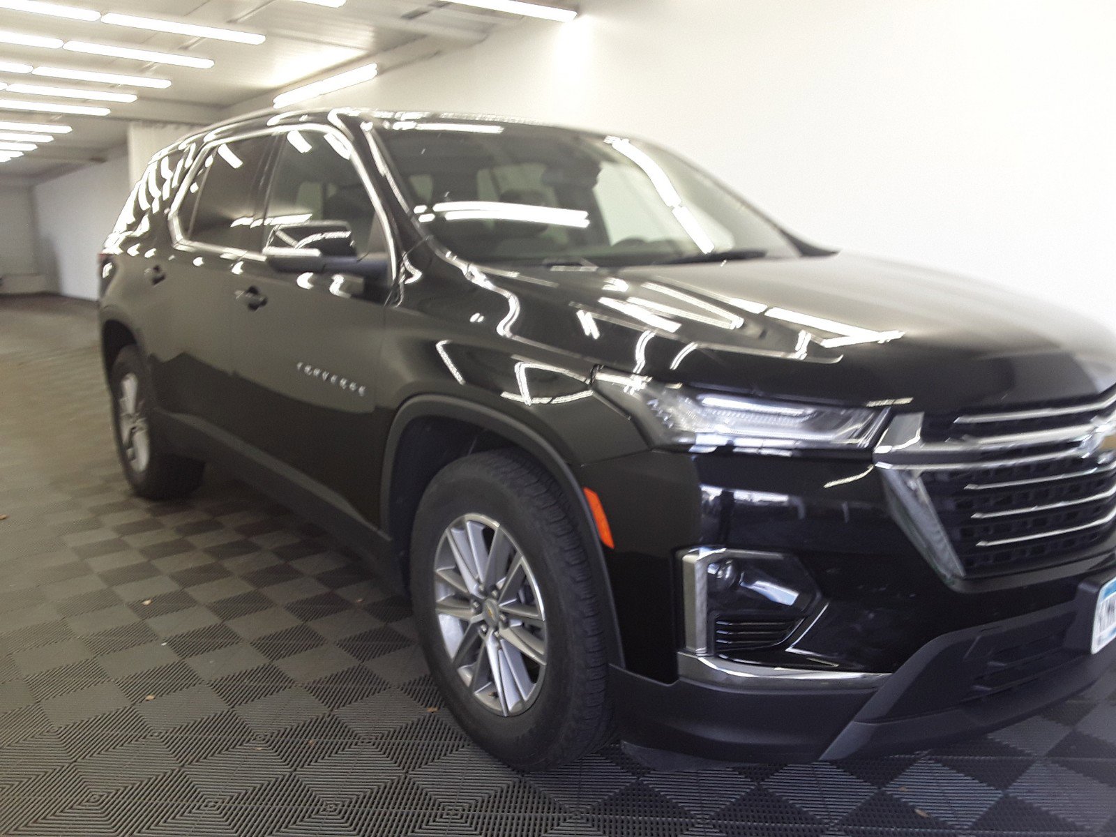 2023 Chevrolet Traverse AWD 4dr LT Leather