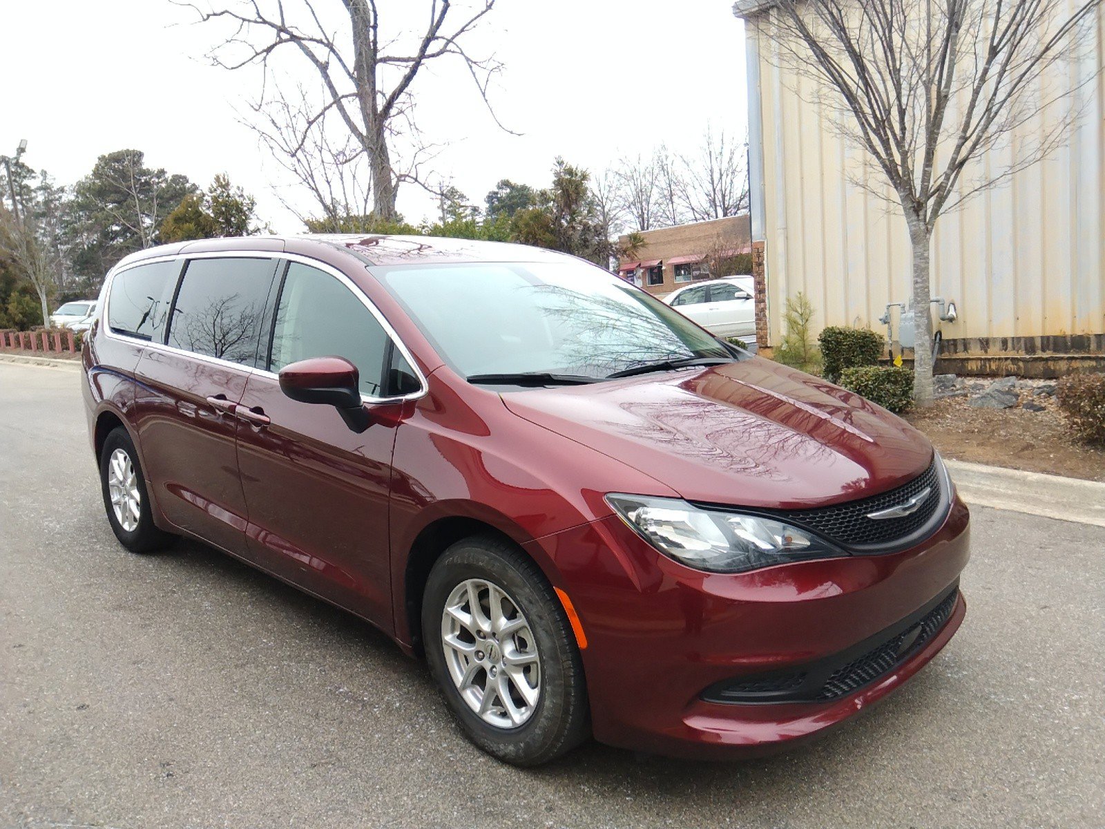 2022 Chrysler Voyager LX FWD