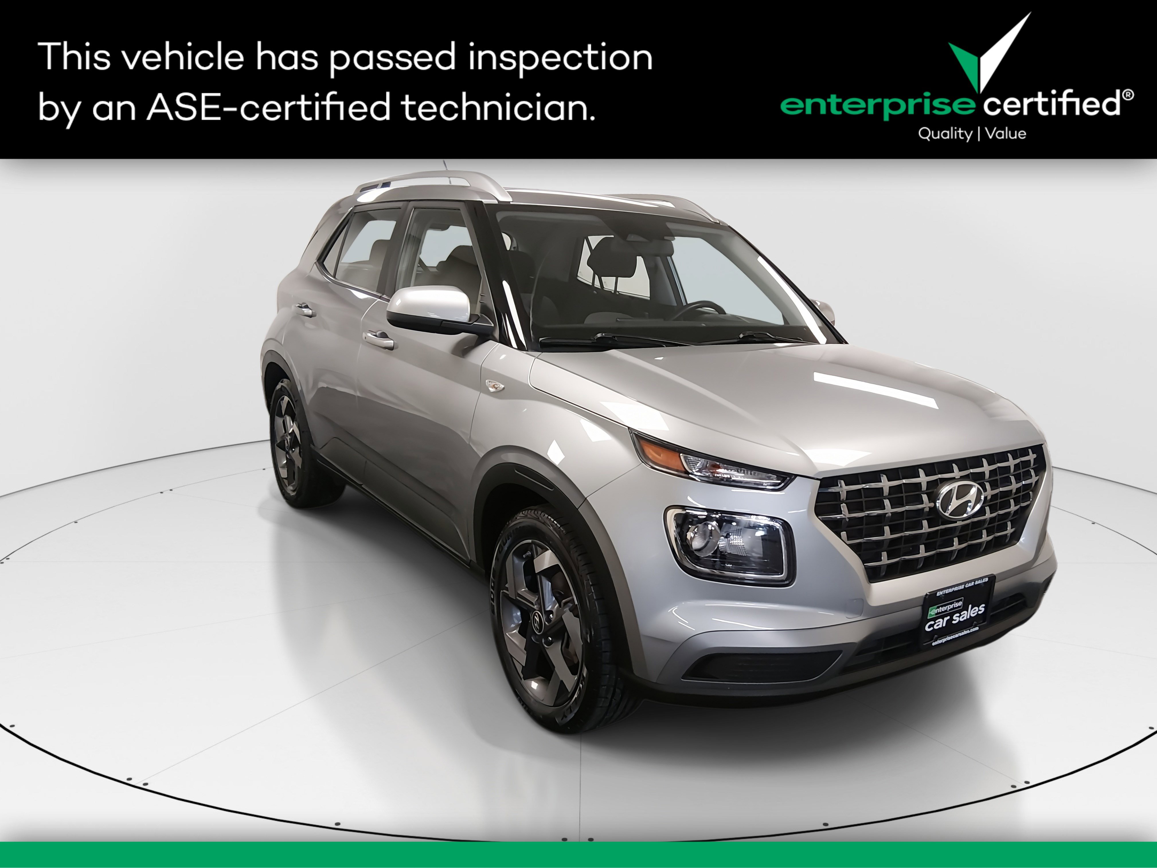 Used 2024 Hyundai Venue SEL IVT