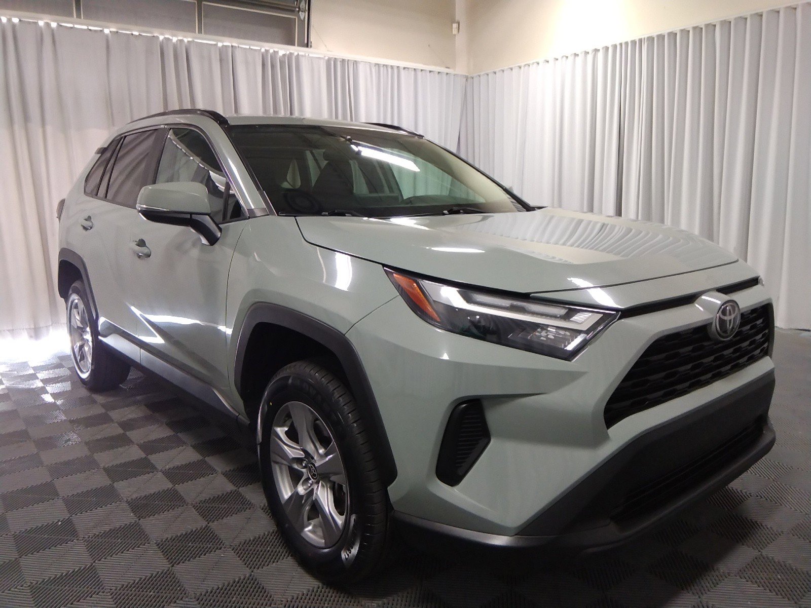 2022 Toyota RAV4 XLE AWD