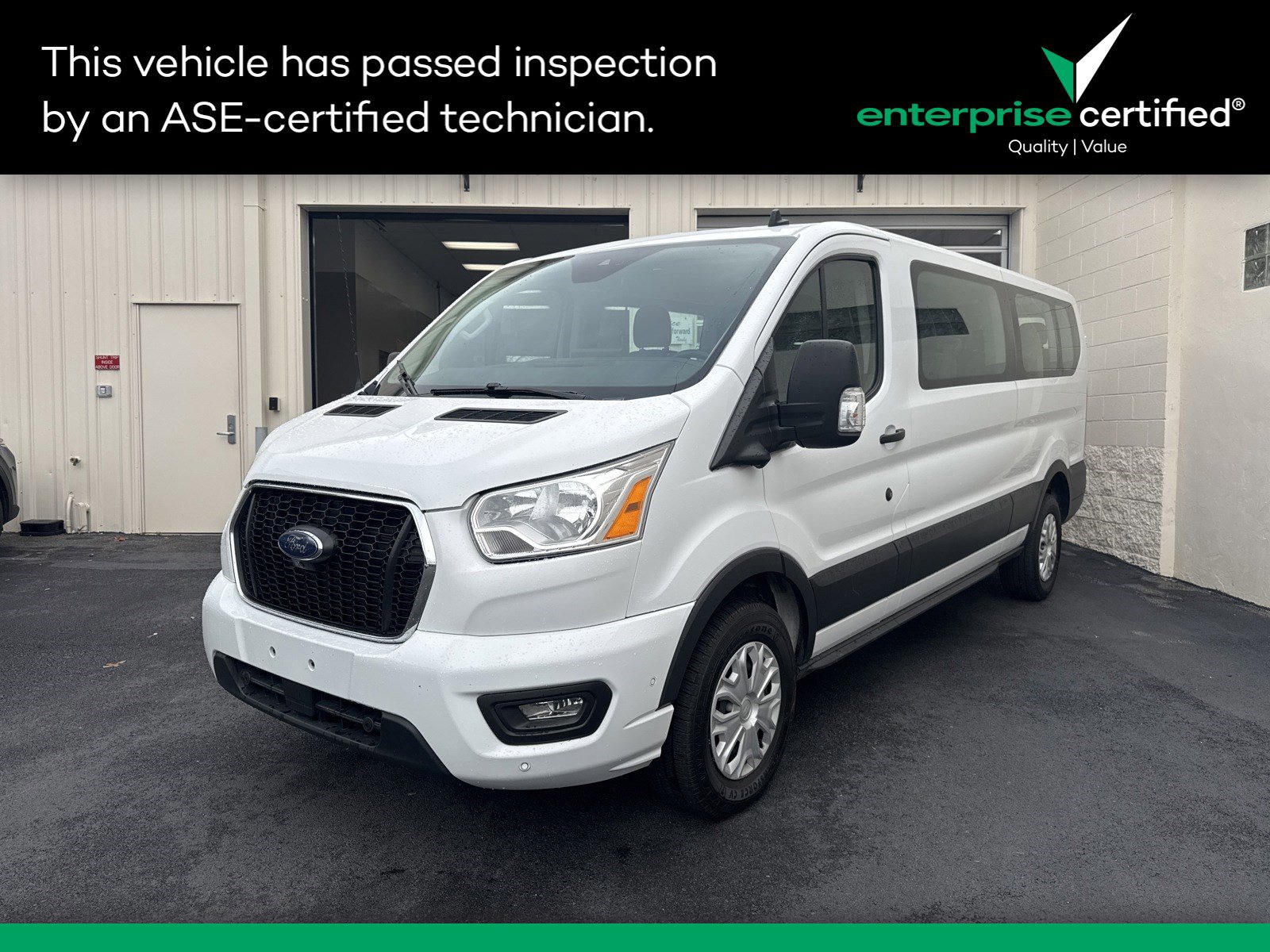 2022 Ford Transit Passenger Wagon T-350 148