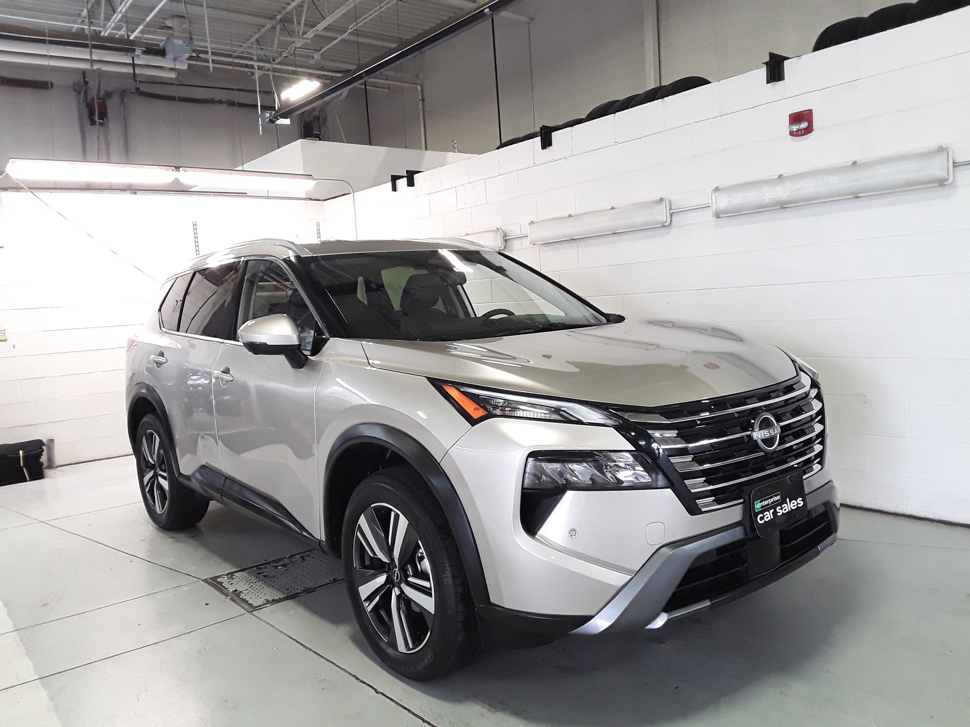 2025 Nissan Rogue FWD SL