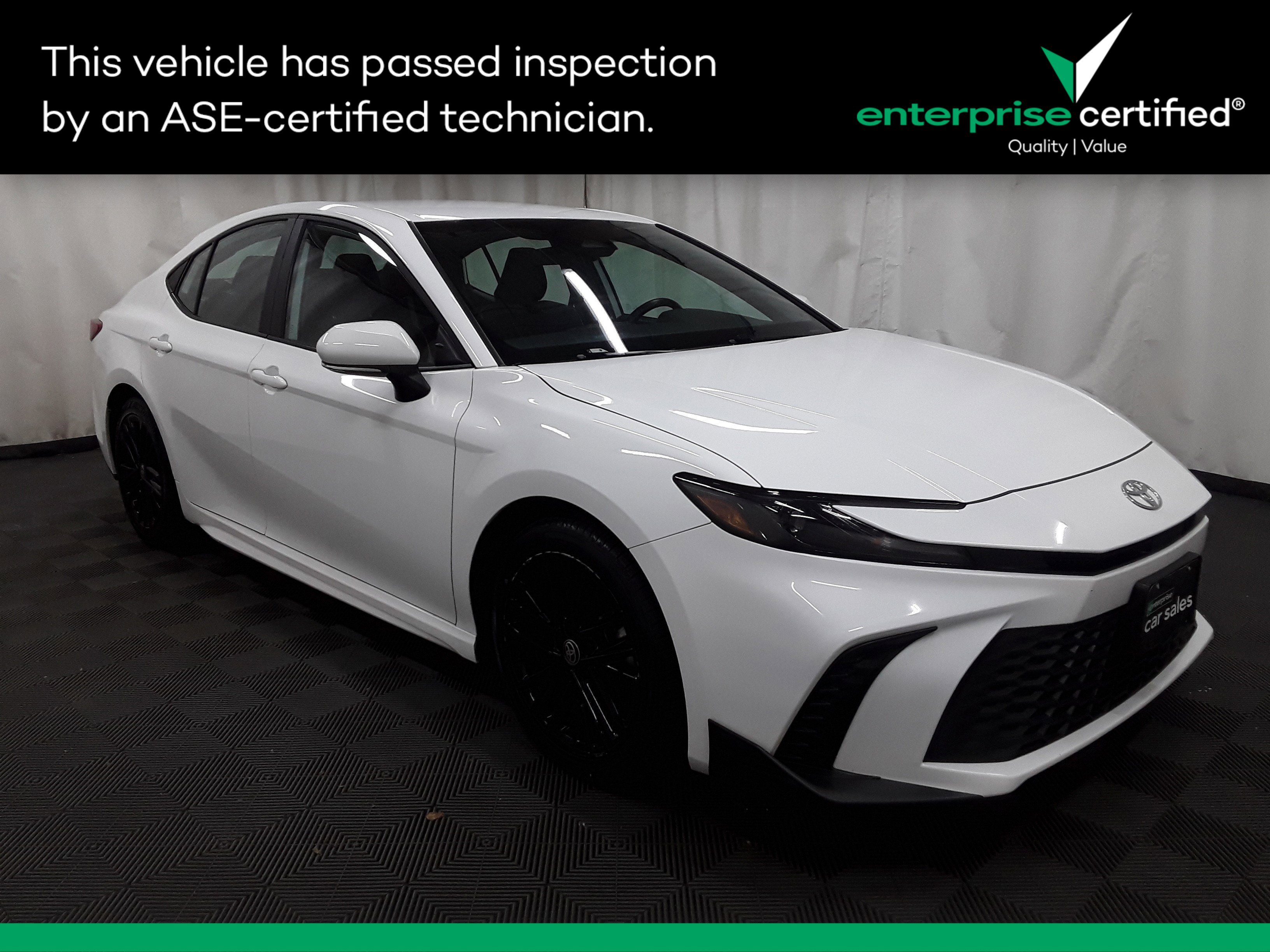 Used 2025 Toyota Camry SE