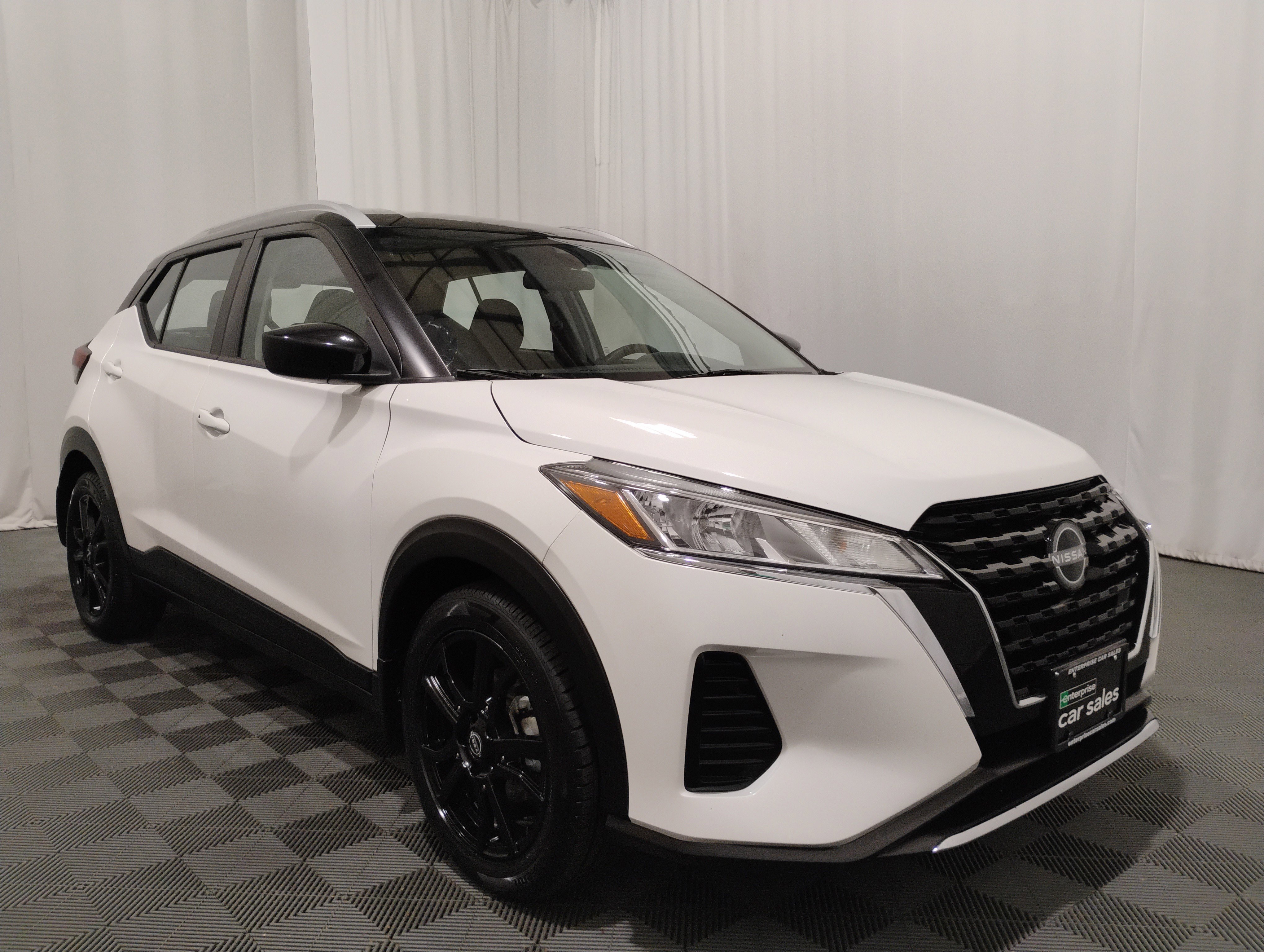 2023 Nissan Kicks SV FWD