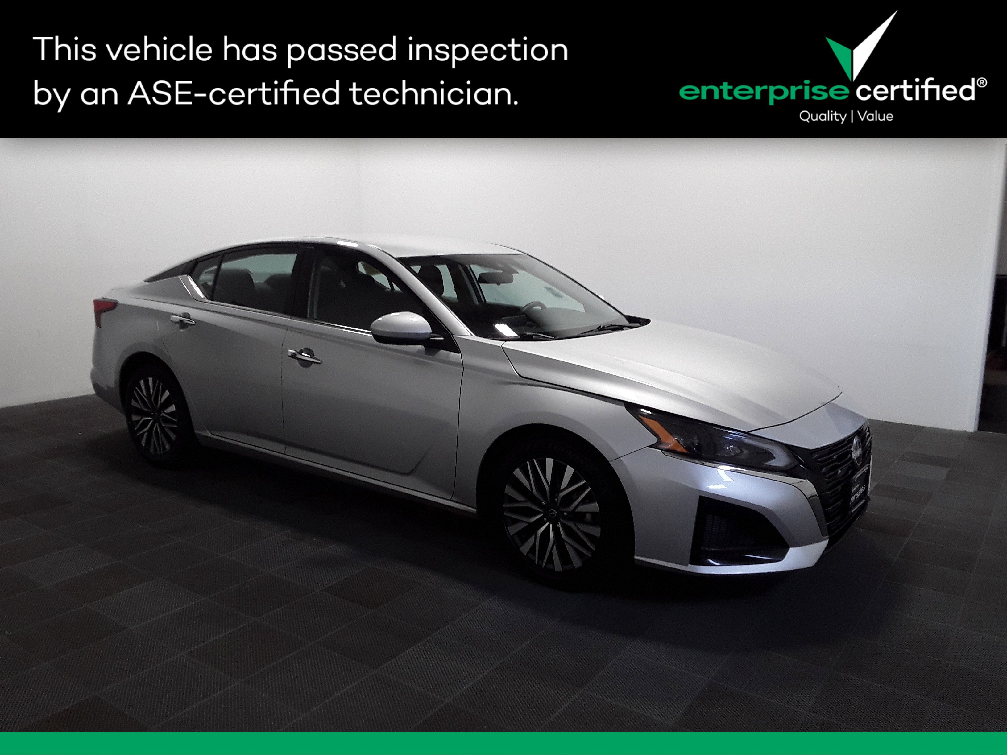 Used 2023 Nissan Altima 2.5 SV Sedan