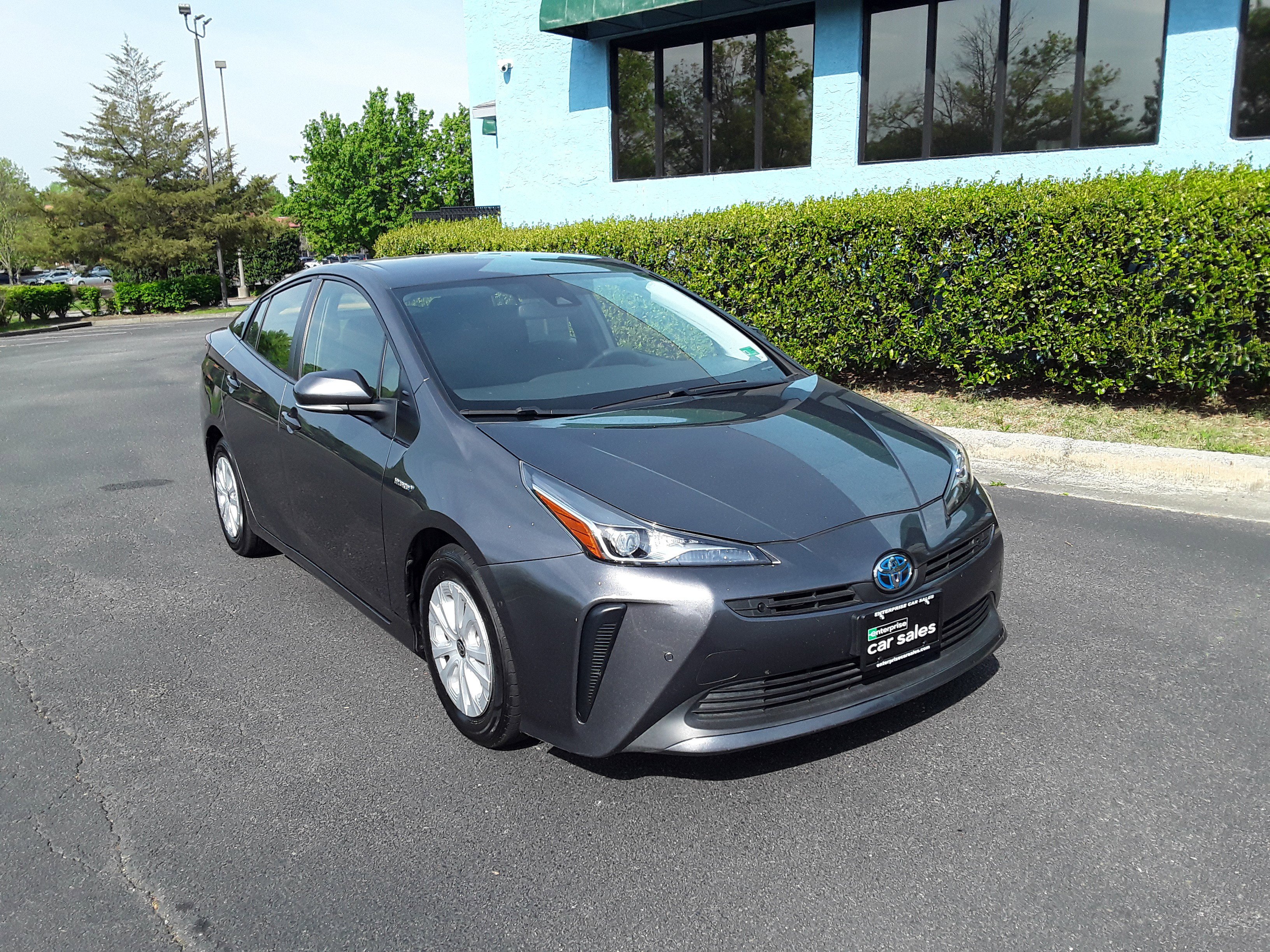 2022 Toyota Prius LE