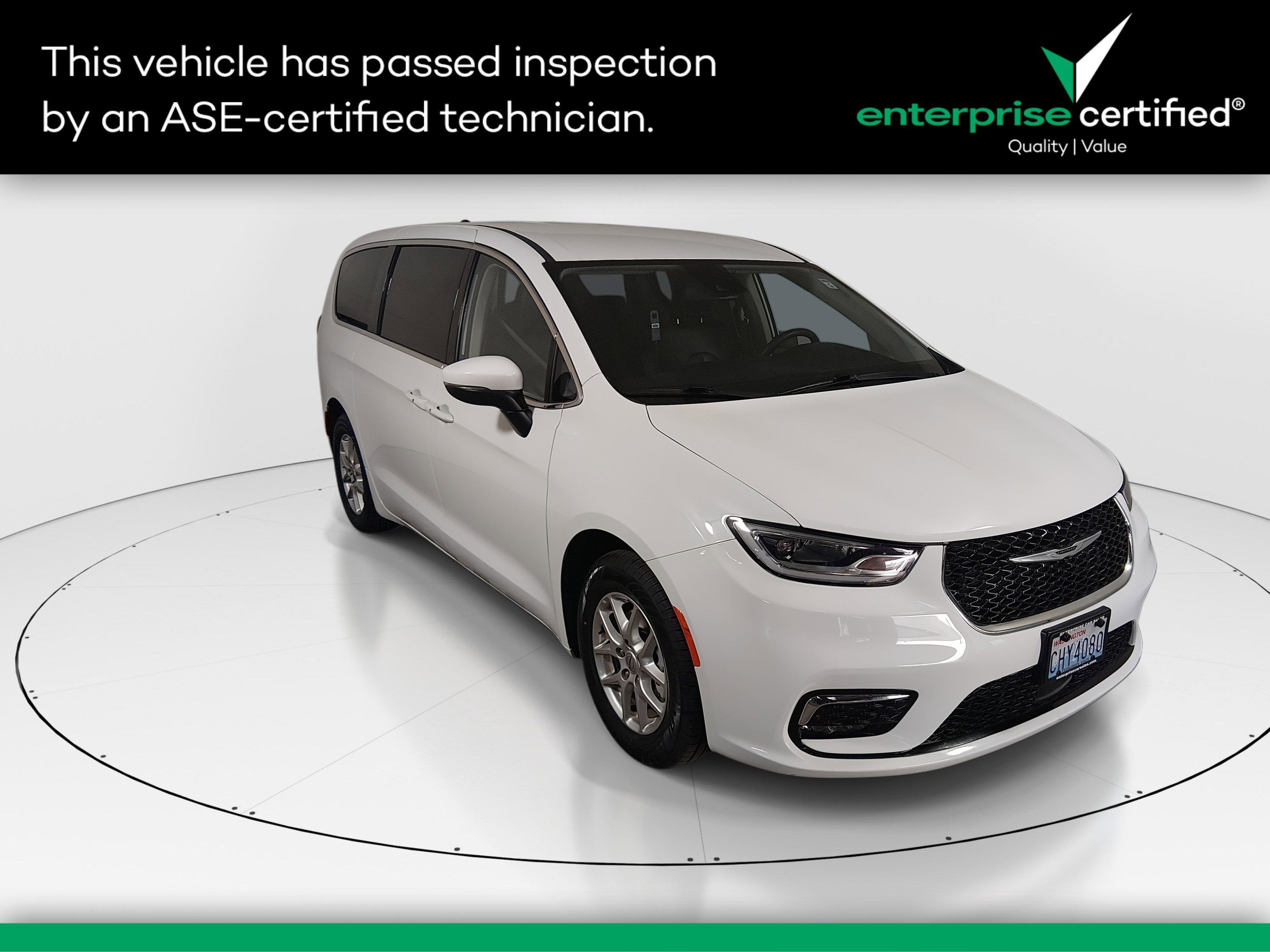 2023 Chrysler Pacifica Touring L's photo