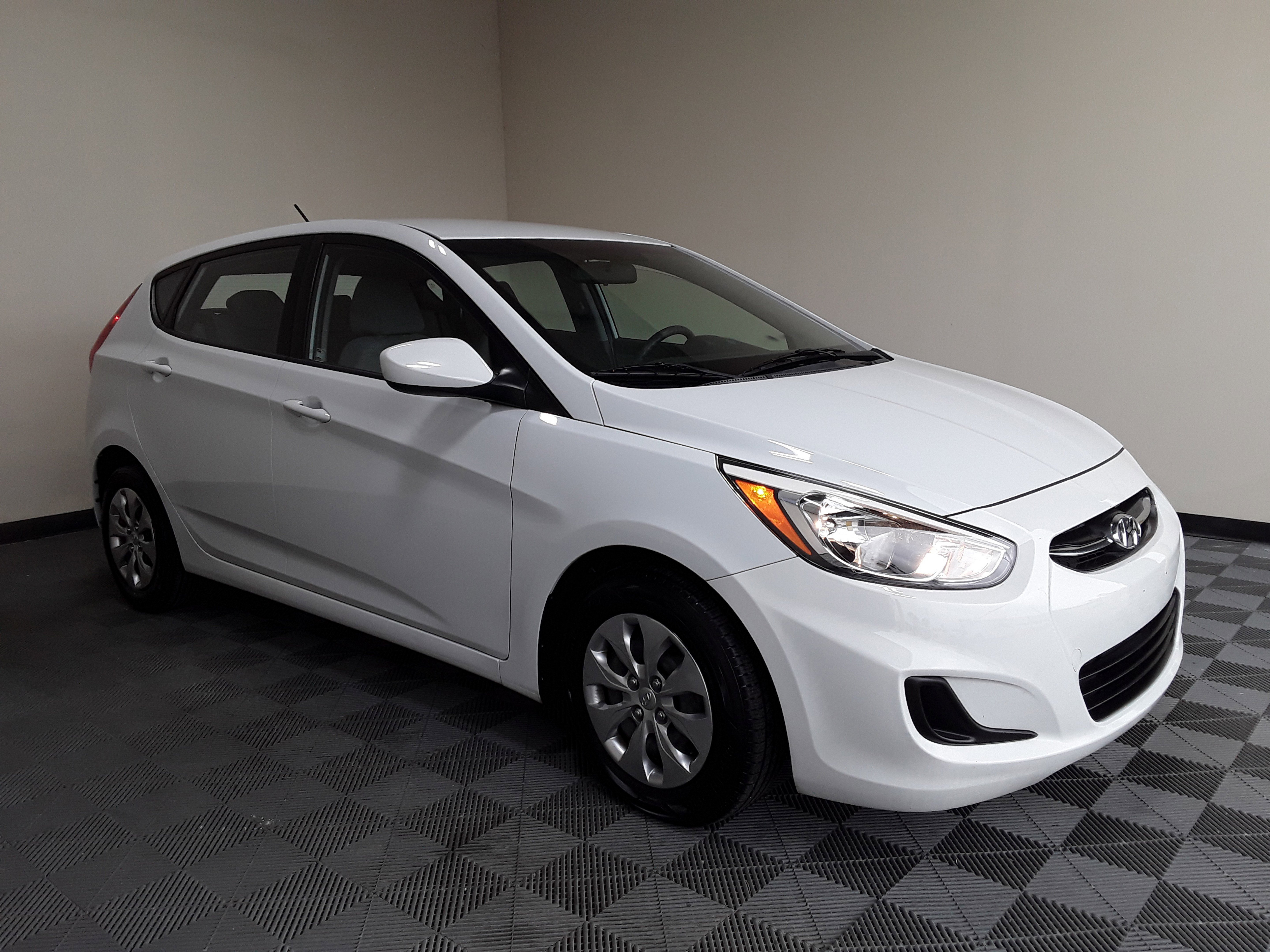 2017 Hyundai Accent SE Hatchback Auto