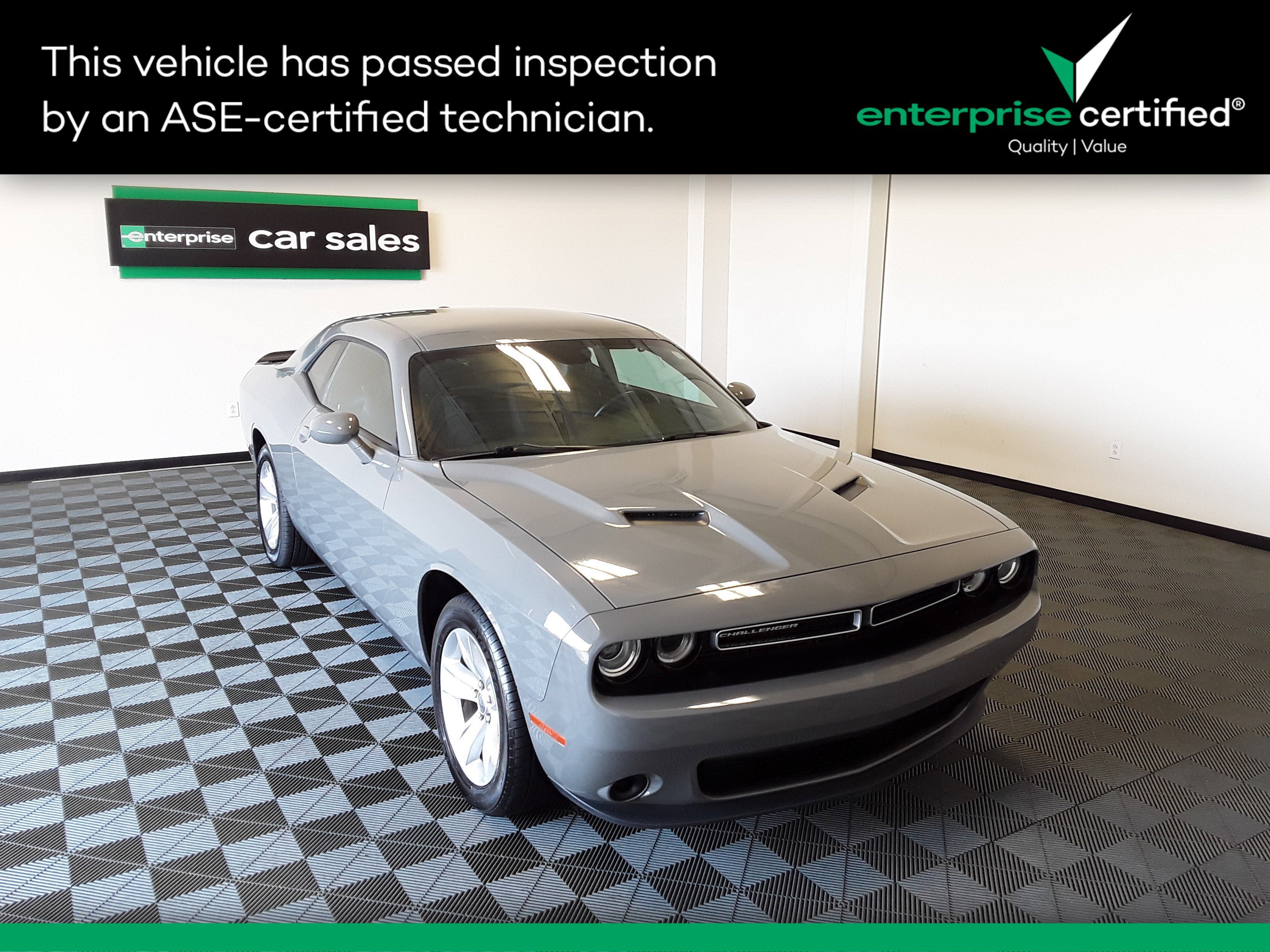 2023 Dodge Challenger SXT RWD