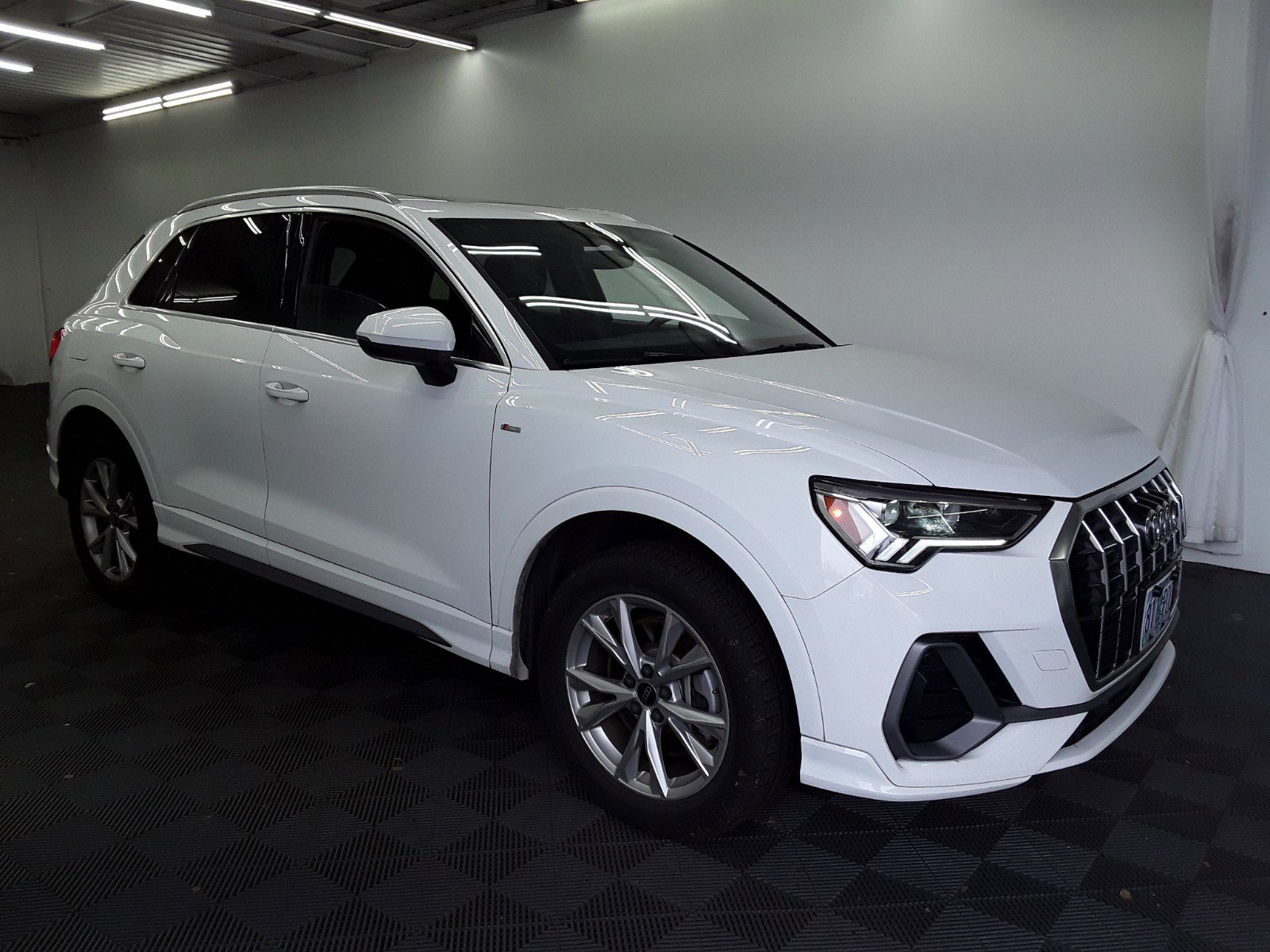 2023 Audi Q3 S line Premium 45 TFSI quattro