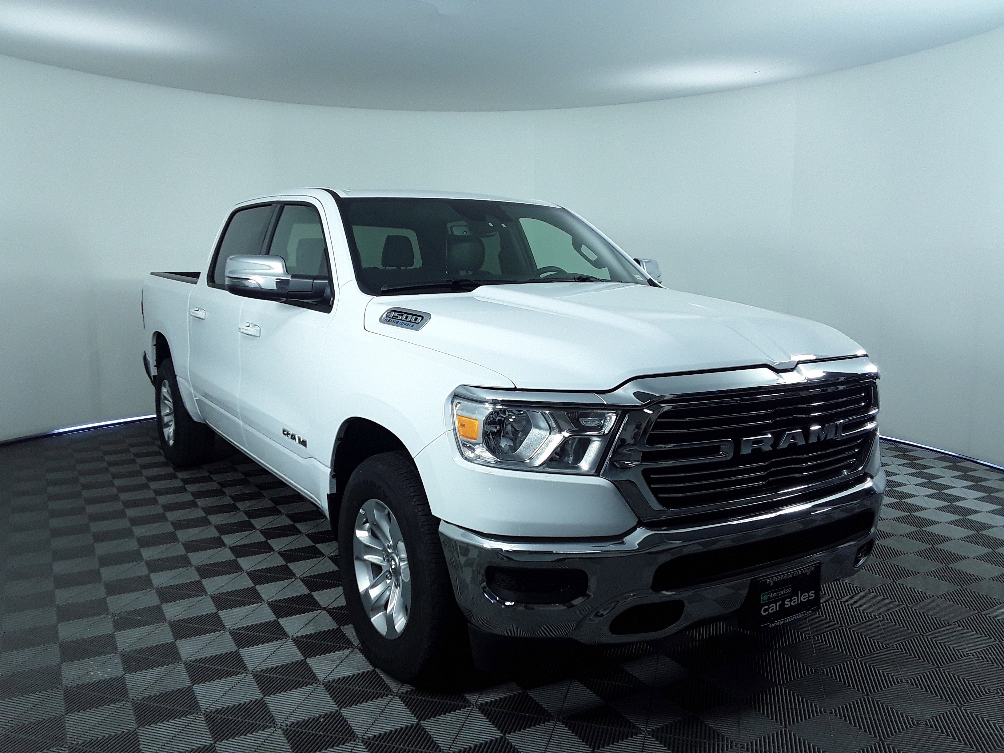 2024 Ram 1500 Laramie 4x4 Crew Cab 5'7